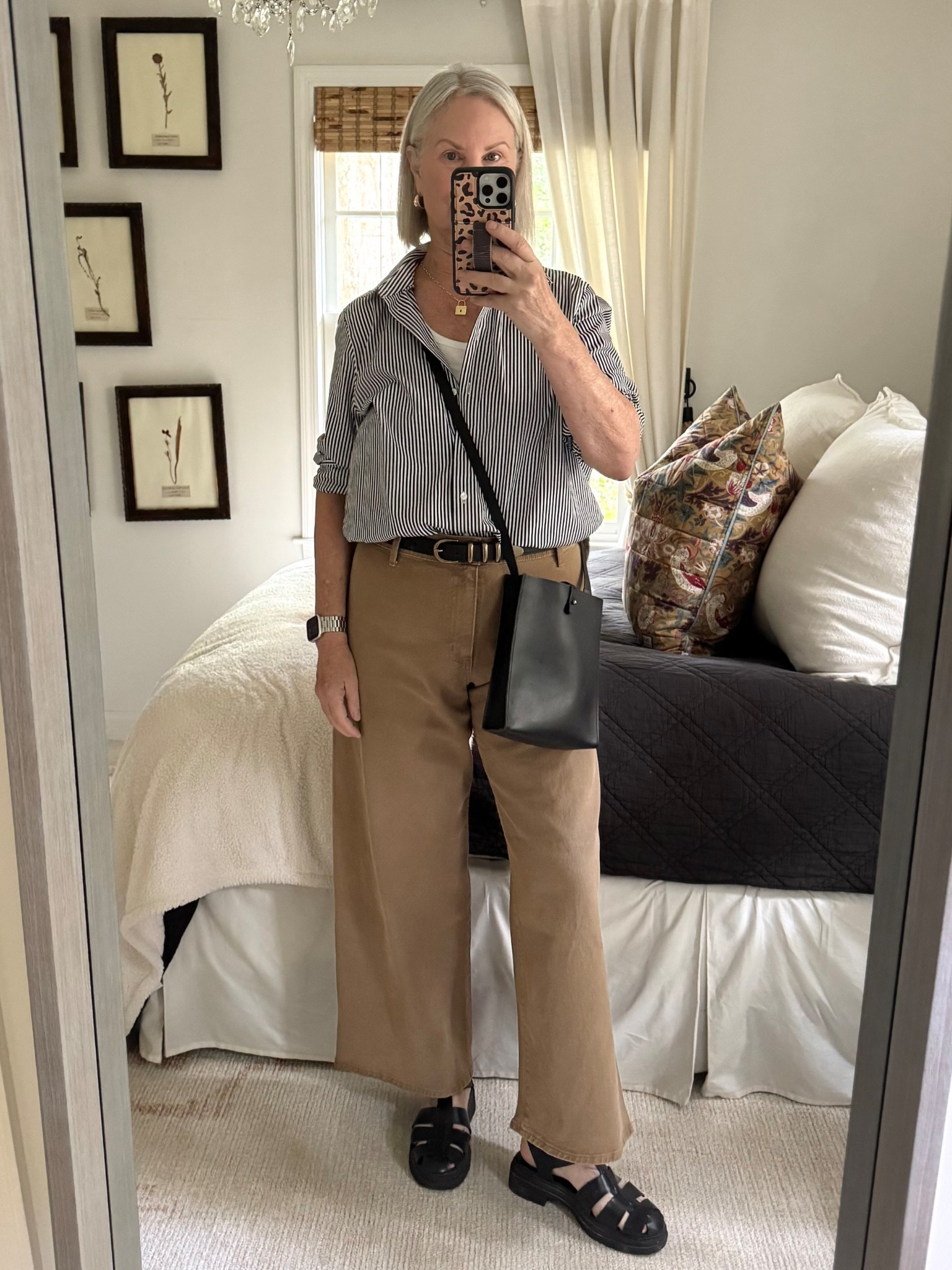 Couldn’t resist getting these pants in this color!  That’s #3 for me😎

#LTKFindsUnder50 #LTKOver40 #LTKStyleTip