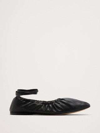 RUCHED LEATHER BALLET FLAT | Banana Republic (US)