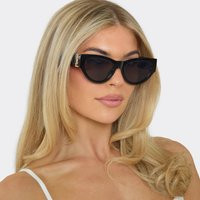 Side Logo Thick Framed Cat Eye Shaped Sunglasses In Black, Women's Size UK 0 | EGO (UK)