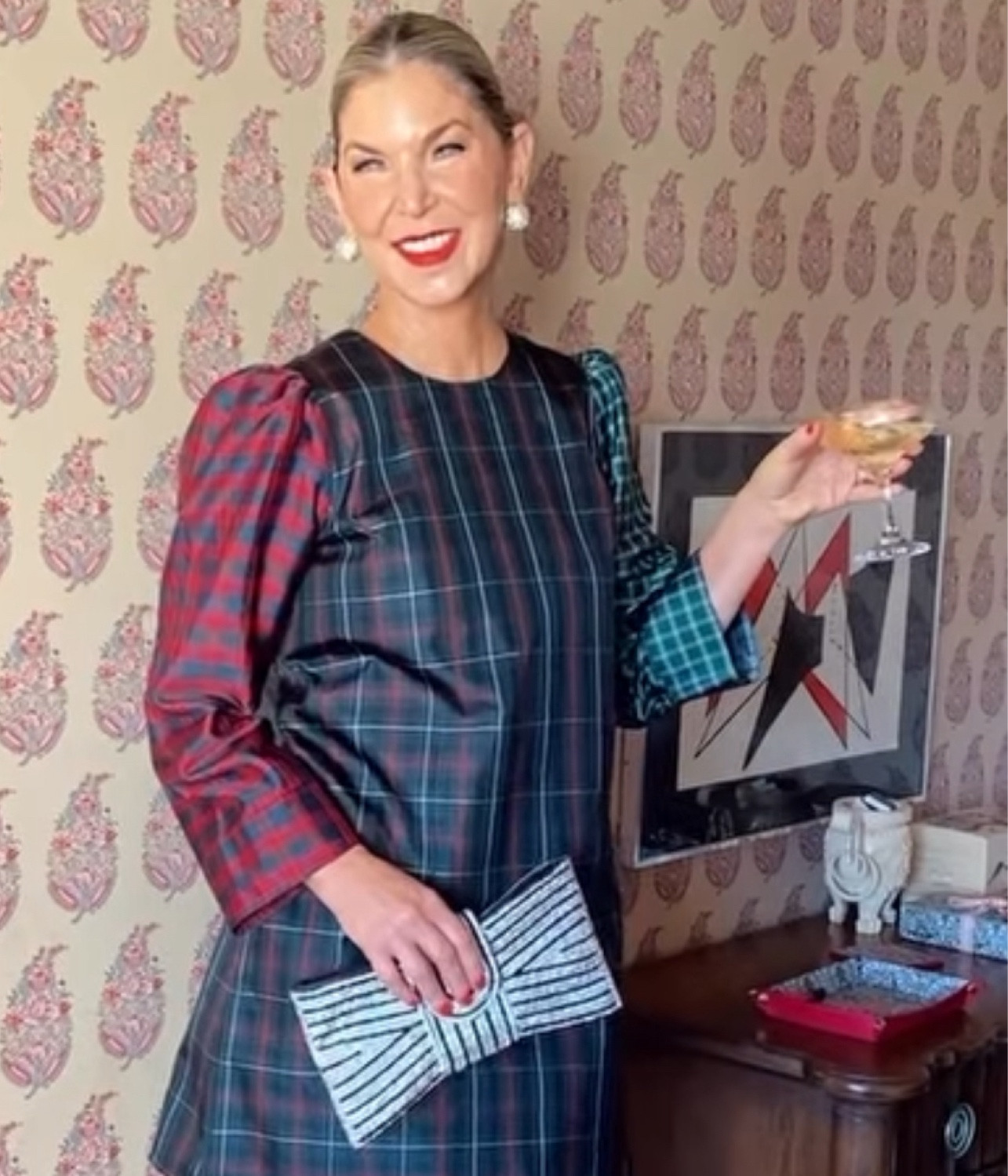 All the glam I used on @pencilandpaperco @shopburu holiday campaign 