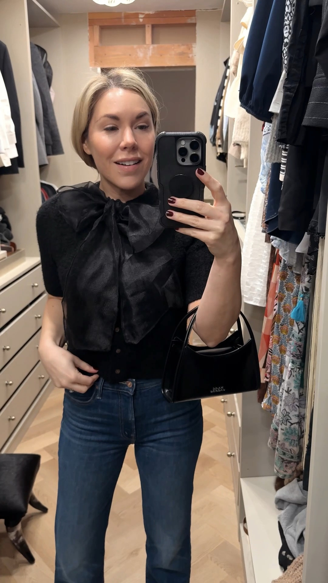 The famous claw clip bag 🫶🏻

Bow top (runs tts)
Perfect straight leg jean (runs tts)

#LTKSeasonal #LTKgrwm #LTKFindsUnder100