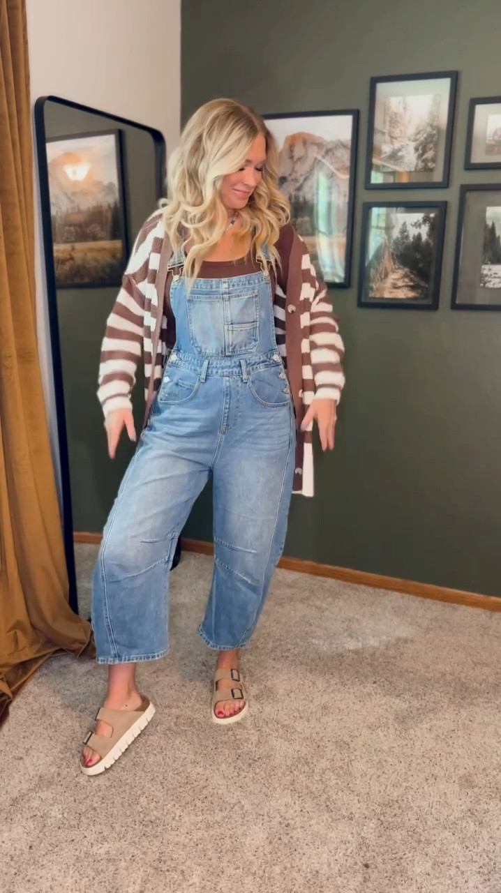 Let’s take these cute overalls into fall 🍂 
This whole outfit is Amazon.. so you know it’s on budget 🫶

#LTKVideo #LTKMidsize #LTKFallSale