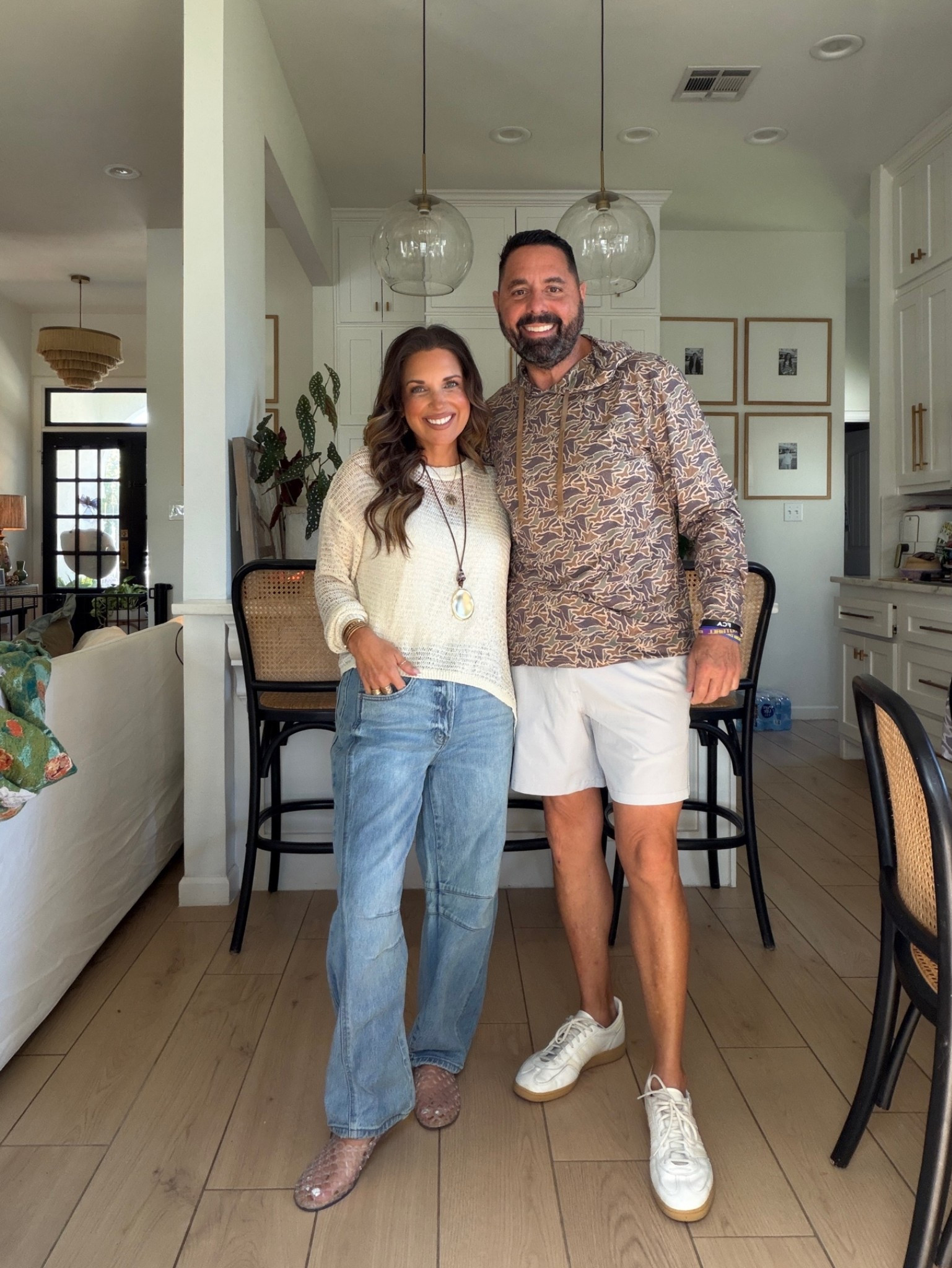 Date day, but make it a @buckle shopping trip!!! We picked out a few fall outfits for each other that are so cute!!! Shopping with your husband counts as quality time, right? 
Sizing in everything runs true to size. 
I’m Wearing medium in tops & size 6/27 in jeans. 
Mike is wearing xlarge in tops & size 36x32 or large in bottoms.