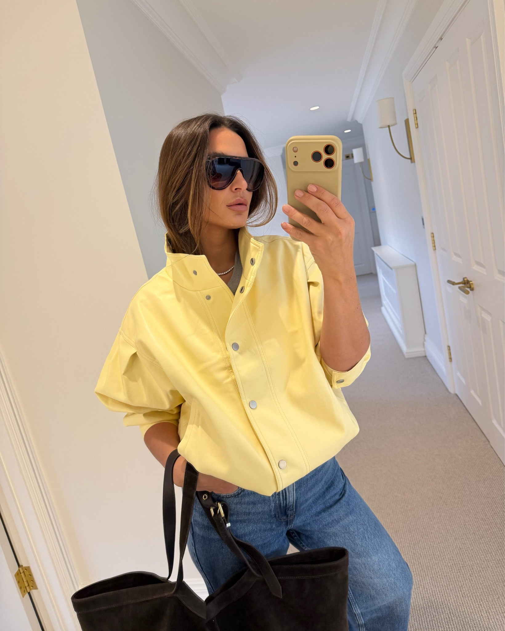 Butter yellow is still going strong girls 🧈 
How gorge is this jacket. Paired it with the cutest pumps, super comfy!

Get my look below ⬇️ 

#LTKgrwm #LTKSpringSale #LTKootd