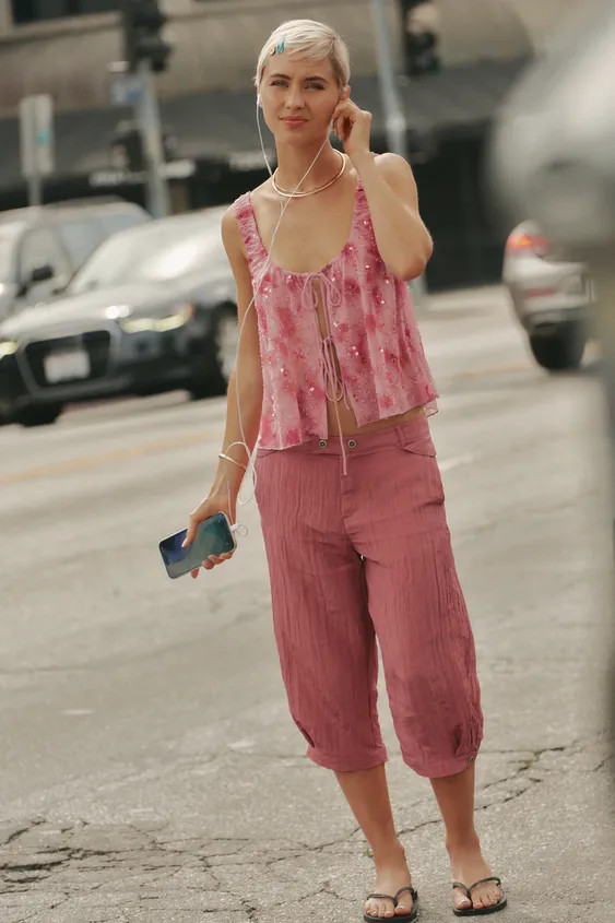 FLOWY CAPRI PANTS | Zara US