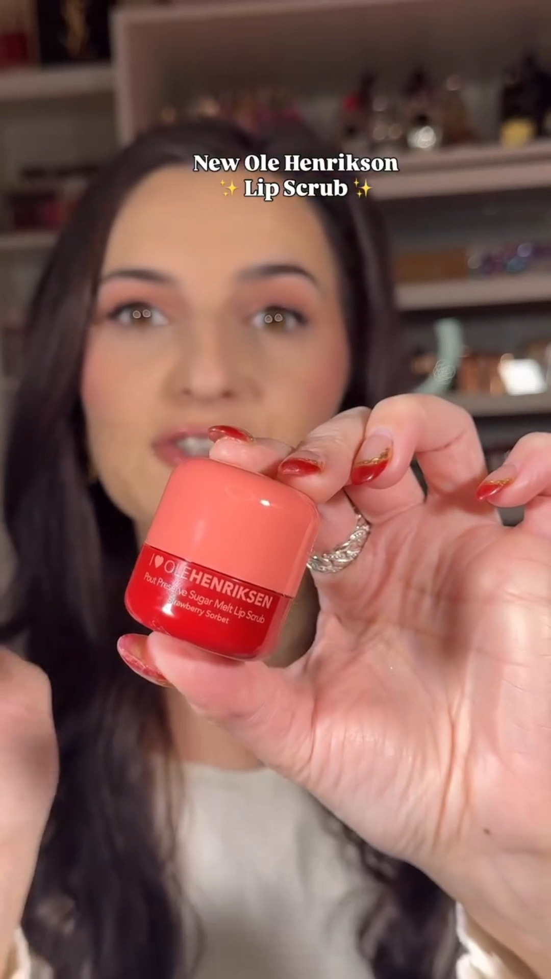 We’ve officially got the first makeup drop of 2026 ✨ new @olehenriksen Pout Preserve Sugar Melt Lip Scrub - it’s not like your typical lip scrubs, it actually feels so smooth on the lips and it smells amazing 
#newmakeup #sephorahaul #lipglosses #glossylips #lipbalm

#LTKBeauty #LTKFindsUnder50 #LTKGiftGuide