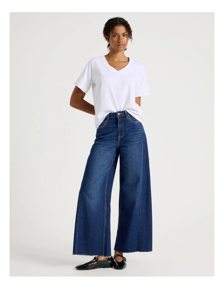 GRABRelaxed Fit V Neck Tee in White | Myer