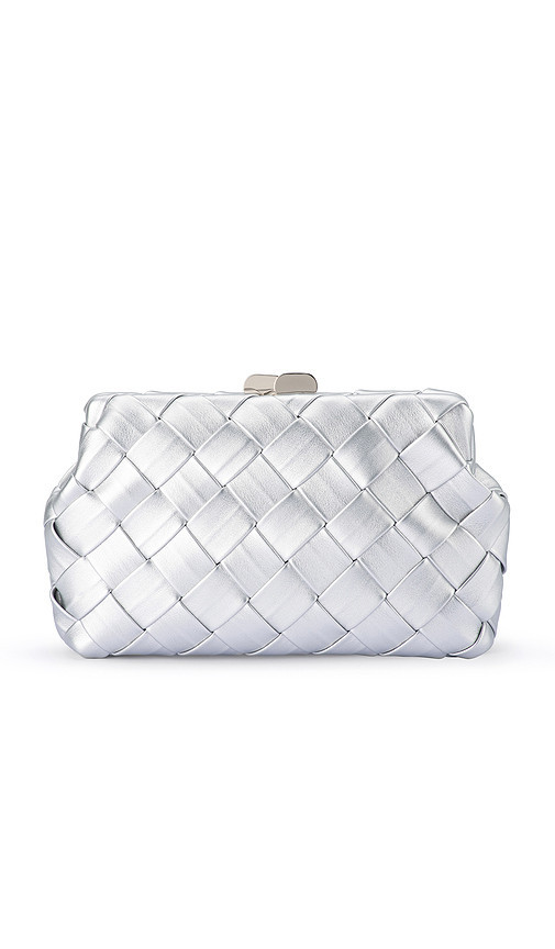 olga berg POCHETTE QUINN en Metallic Silver. | Revolve Clothing (Global)