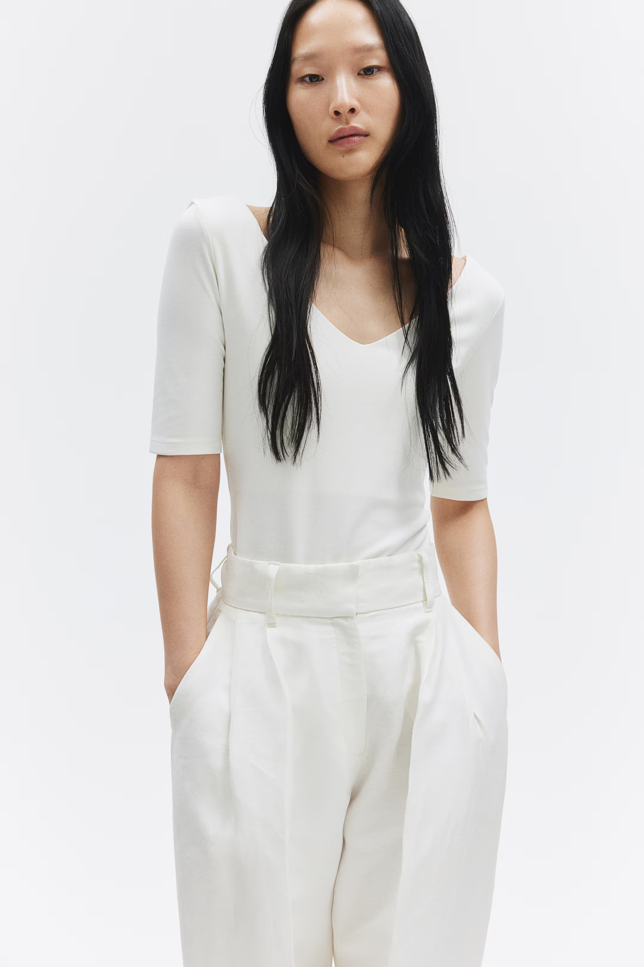 V-neck jersey top | H&M (UK, MY, IN, SG, PH, TW, HK)