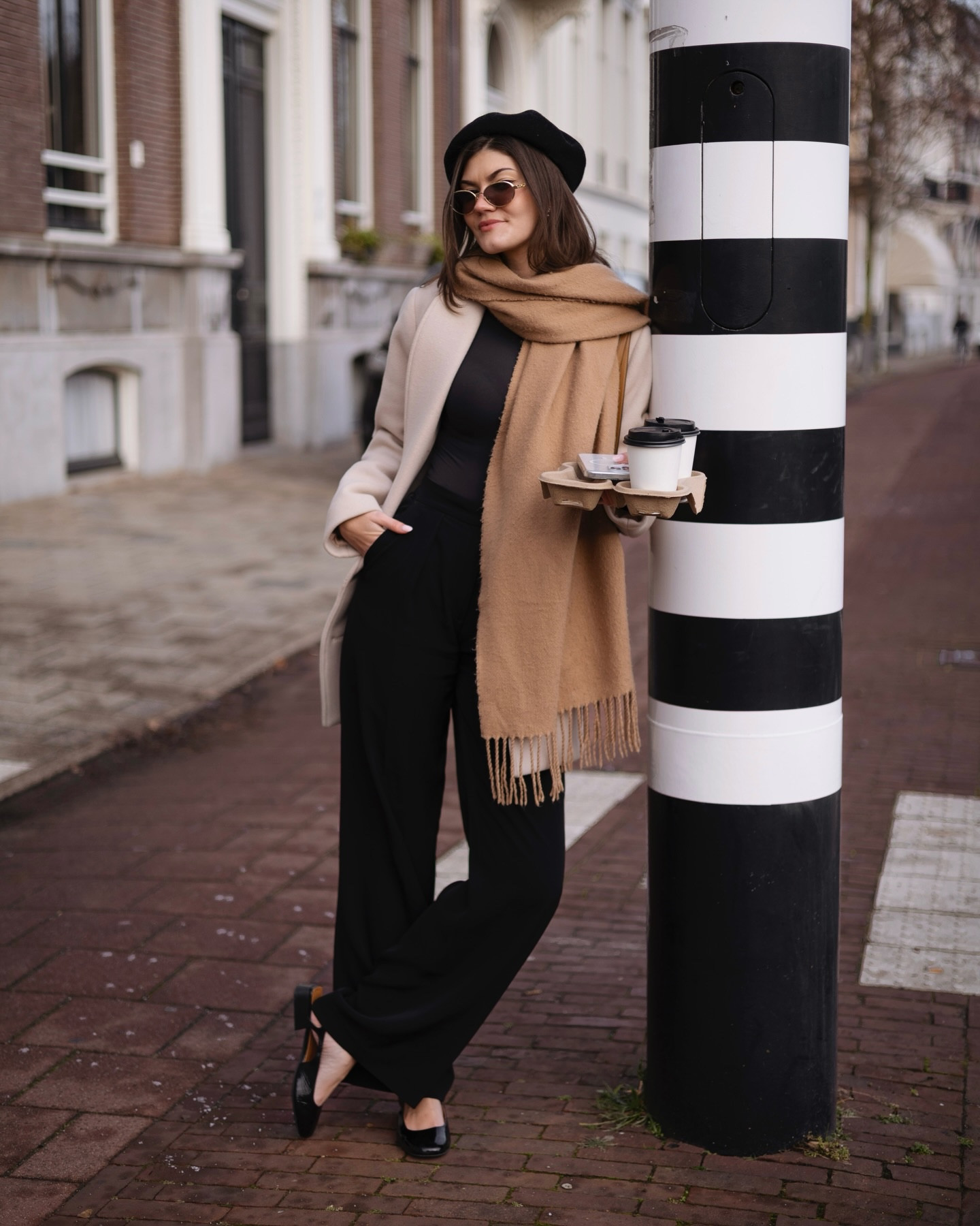 all i need as a city girl: coffee to go + my YSL Beauty essentials ☕️✨

🏷️: holiday collector, loveshine, lipgloss, lip oil, vanille couture, fragrance, special edition, limited edition, gold, yves saint laurent make up

#LTKnederlands #LTKbeauty #LTKgiftguide