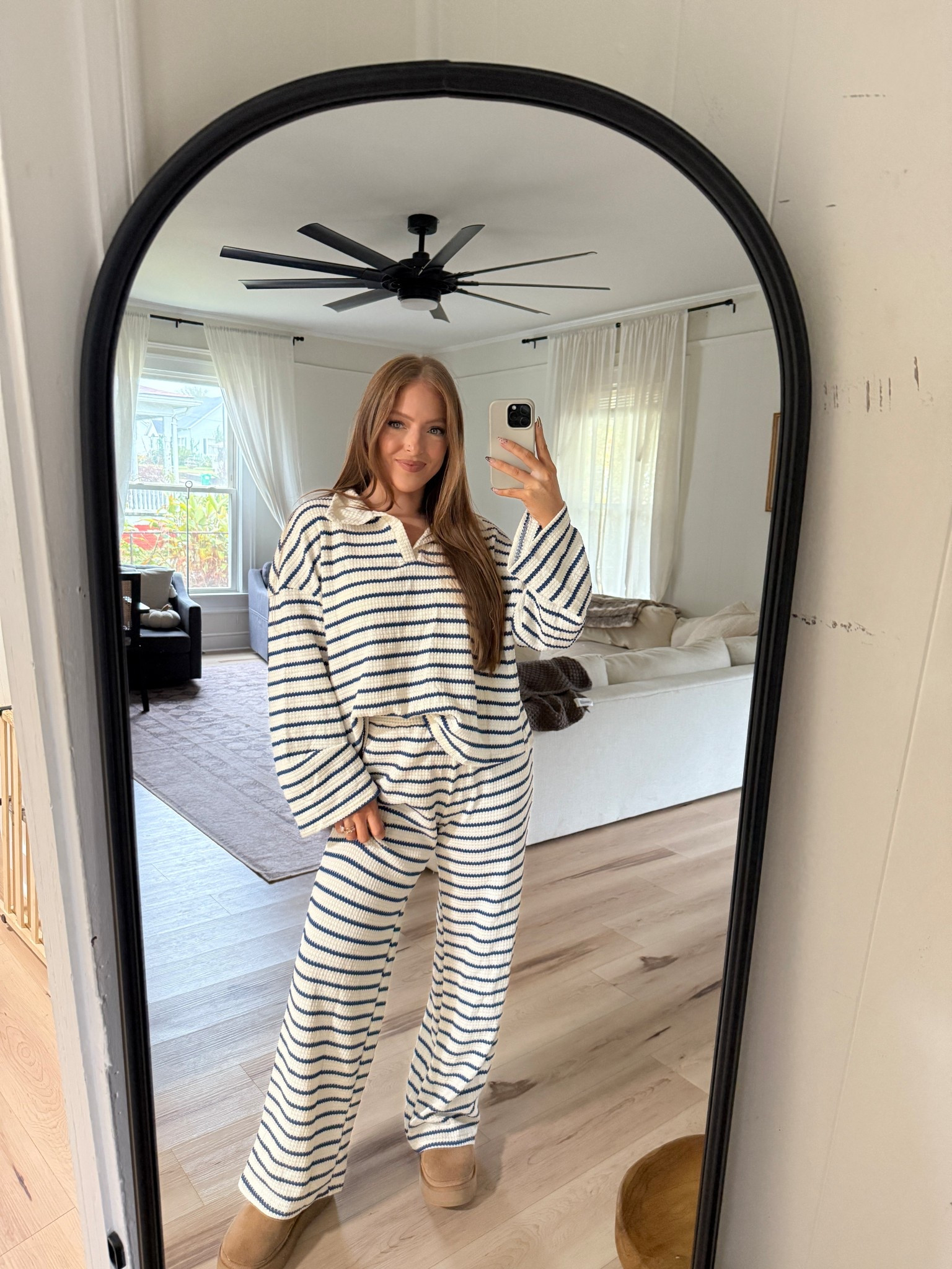 Comfy lounge set 🤌🏻 #loungeset #set #fall #outfit 

#LTKStyleTip #LTKFindsUnder50