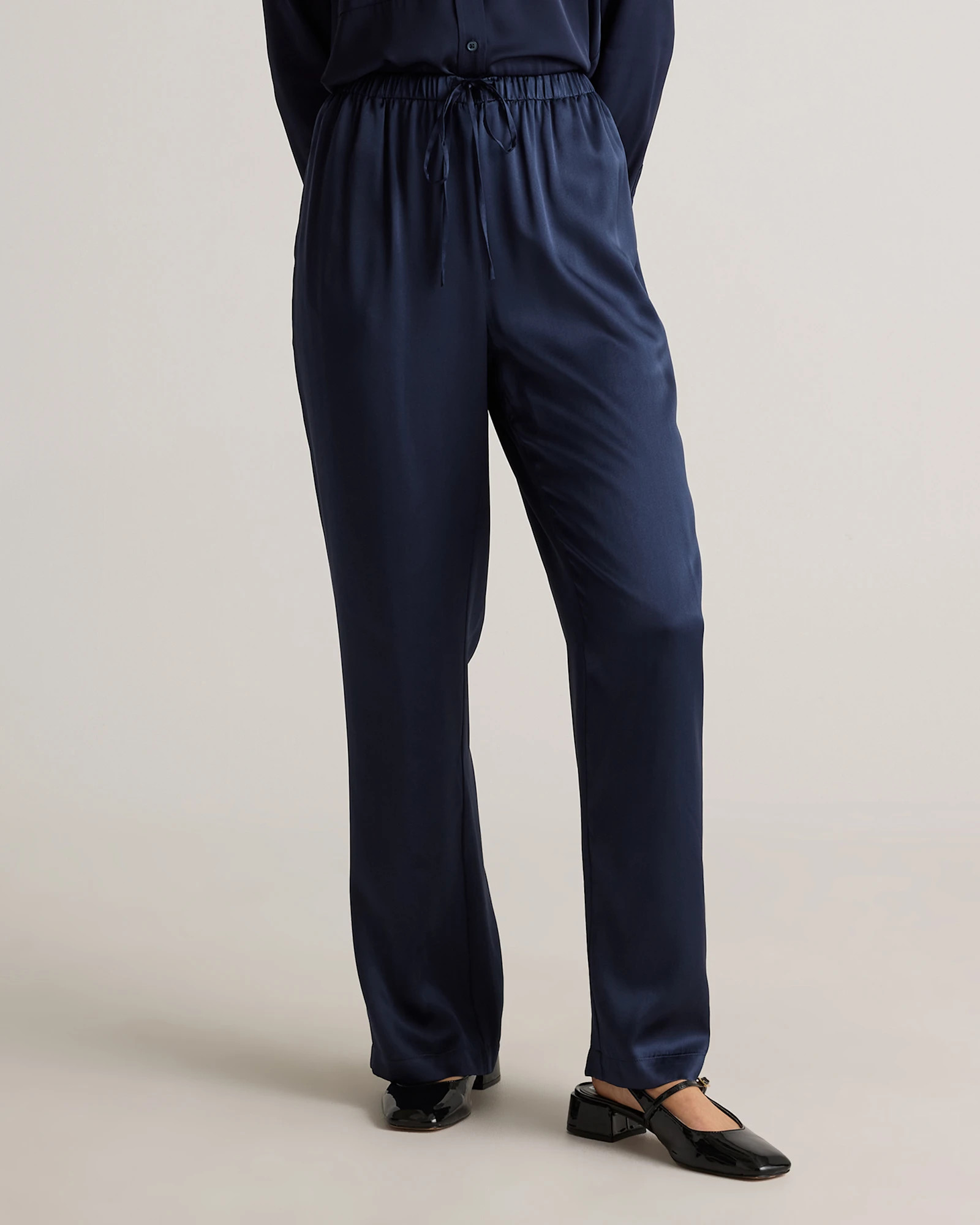Quince | Women's Drawstring Wide Leg Pants in Morel Grey, Size Small, Silk | Quince
