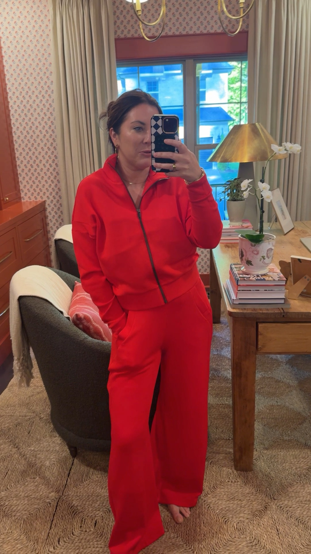 This AirEssentials® set in @Spanx Red is TOO GOOD! Code: CORTNEYXSPANX for 15% off & free shipping! #SpanxPartner @shop.ltk #liketkit

spanx l matching set 