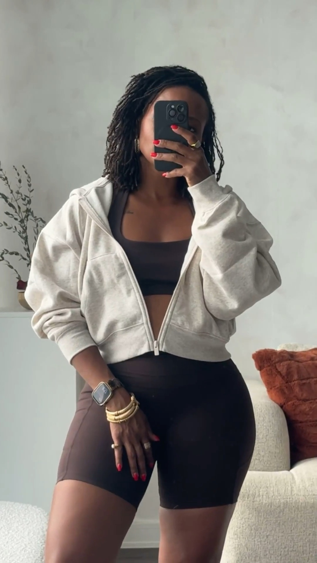 Yep you guessed it another complete Oner Active Set. I’m not typically a shorts type of gal especially in the gym… but we gotta try something new every now and then! 🤷🏽‍♀️. I’ve already worn this cropped jacket 3 times outside of the gym. I can’t wait to show you how I style and mix blend all my sets for gym, coffee, and quick runs! 

I’m wearing a Medium in everything 

#LTKActive #LTKMidsize #LTKootd