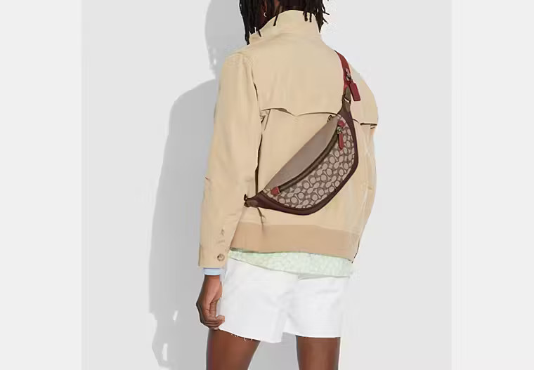 League Belt Bag In Signature Jacquard | Coach (CA)