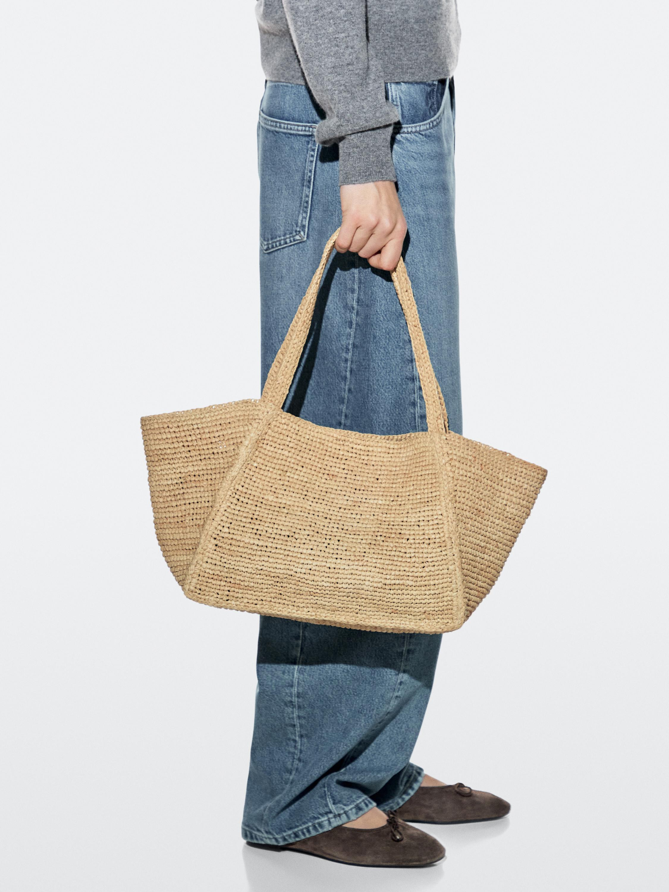 100% raffia mid-sized tote bag | Massimo Dutti US
