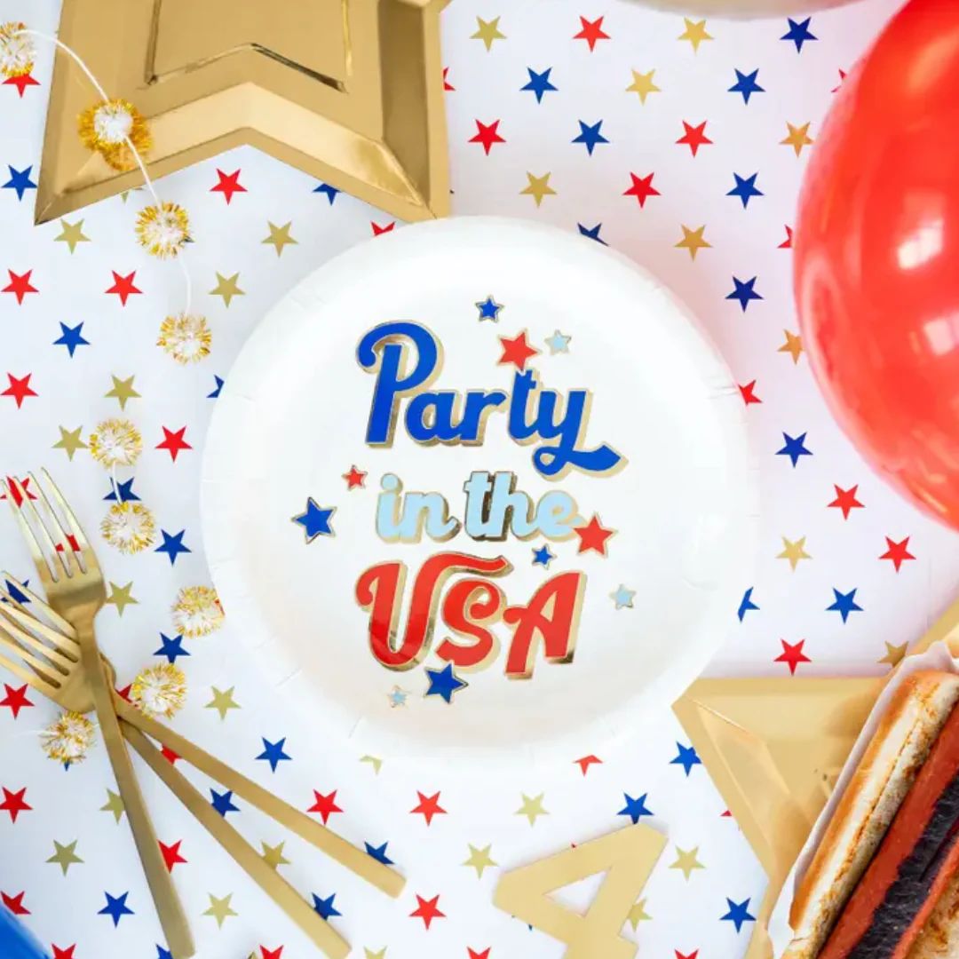 Party in the USA Plates | Ellie and Piper