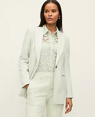 The Petite Fitted Long Blazer | Ann Taylor