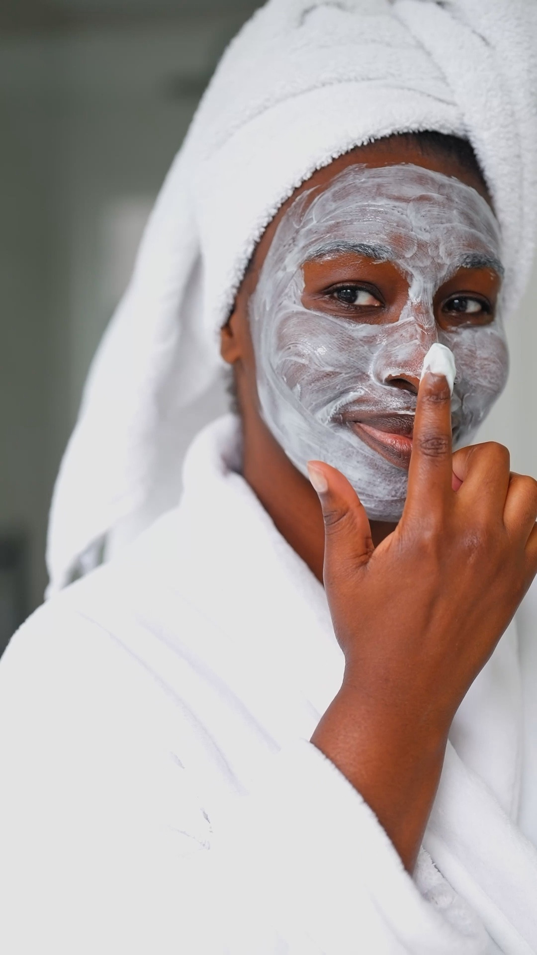 A 10-minute, icy-cold, gel-cream face mask that provides pro-like results for an instant visible lift effect. Pores are visibly minimized and skin’s radiance is boosted, a must have! #skincare #mask #pores #acne

#LTKFindsUnder100 #LTKBeauty
