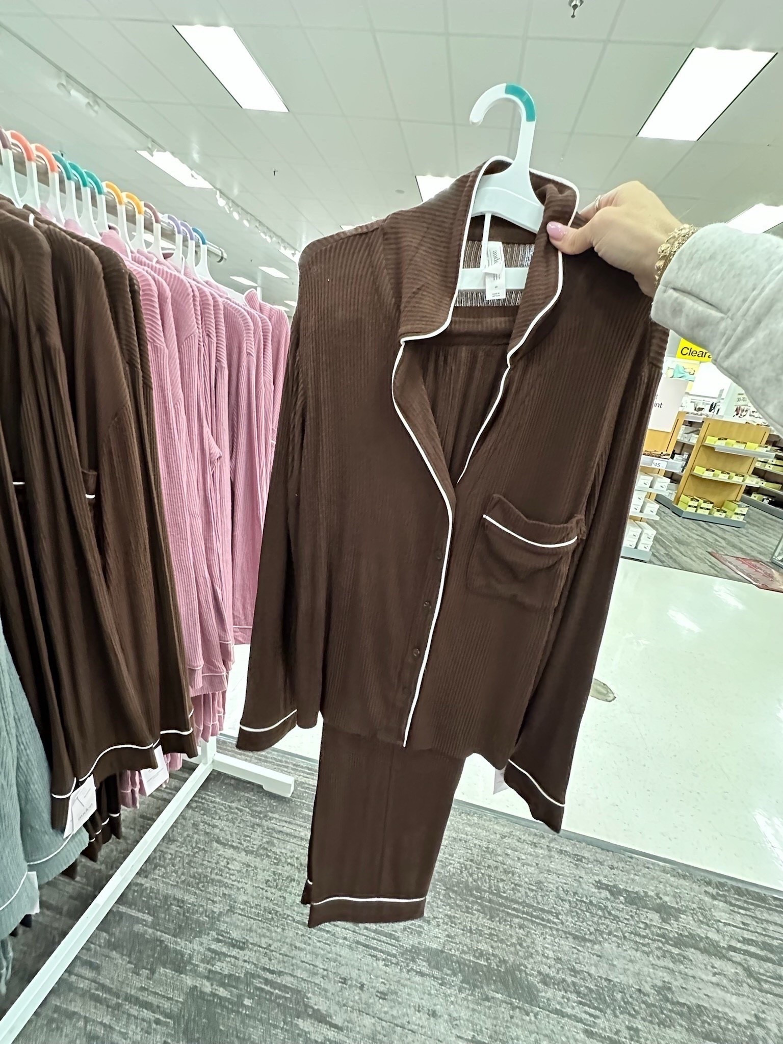 Cozy ribbed long sleeve pajama set! Perfect for those lazy fall weekends at home, makes it a great gift too 🩷

Pajamas, loungewear, women's pajamas, casual look, comfy style, TheSavannahK




#LTKSeasonal #LTKHoliday #LTKFindsUnder50