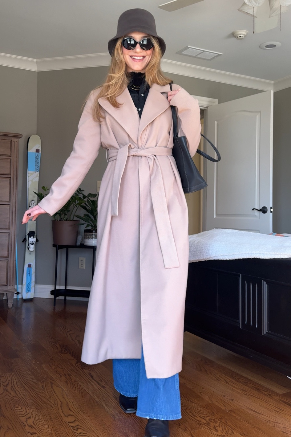 I’m sorry but can we take a moment for the wool hat. Obsessed with it this winter!!

#LTKStyleTip