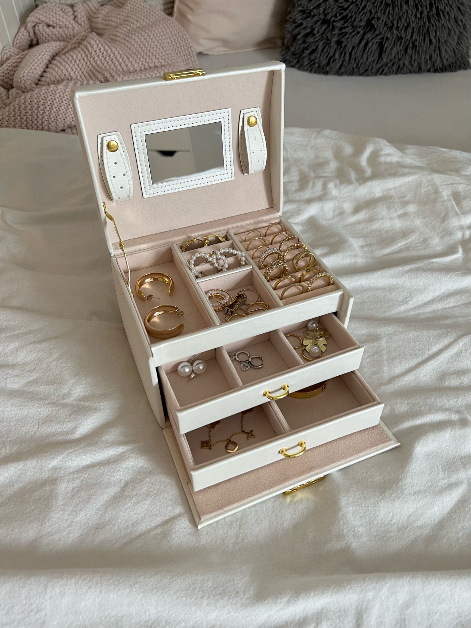 jewelry box, jewelry Organization, home finds, pink jewelry organization, pink home finds

#LTKfit #LTKstyletip #LTKFind