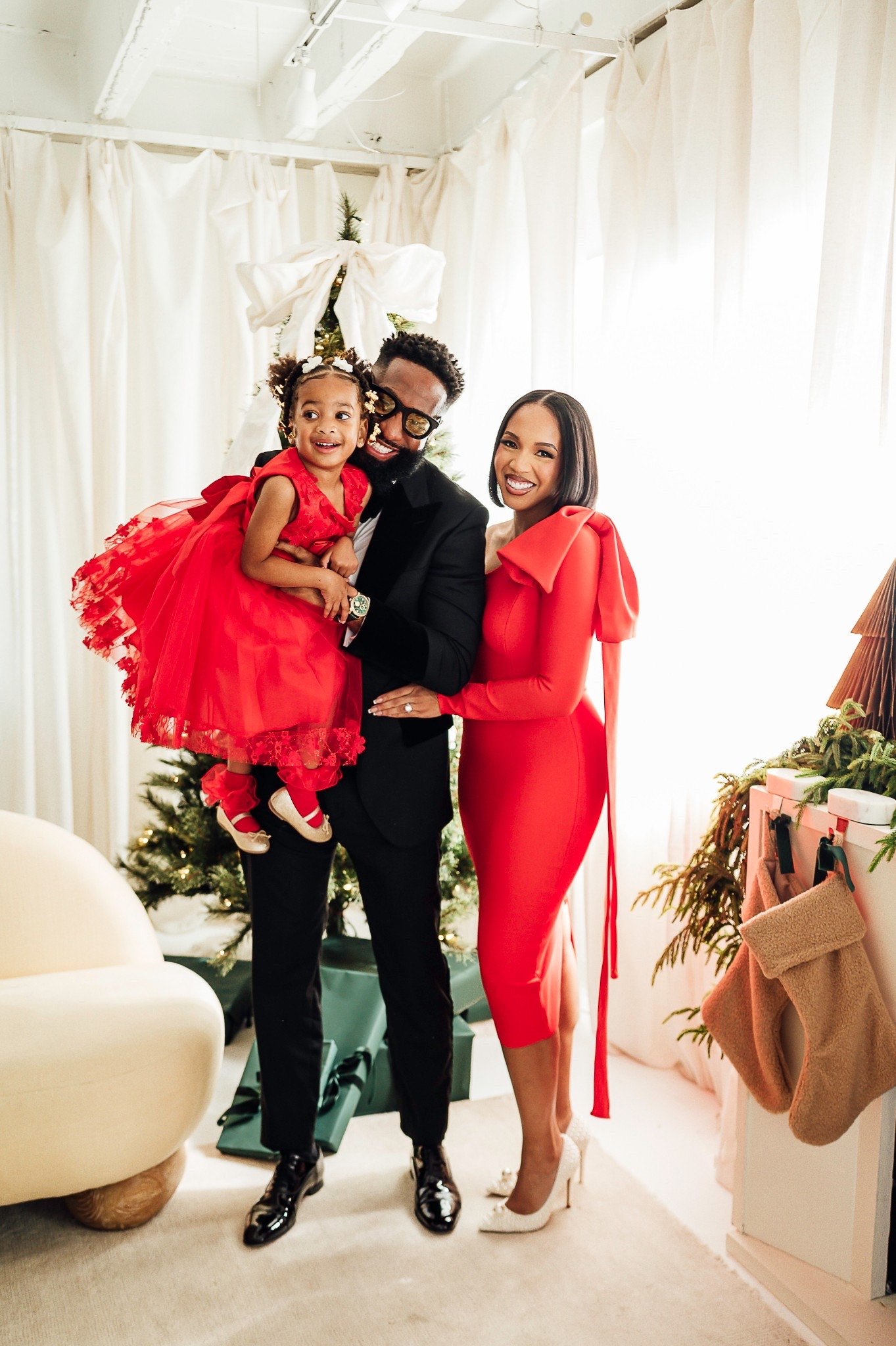 Throwback to our holiday shoot 2024🥰🎄 Love this dress so much! 