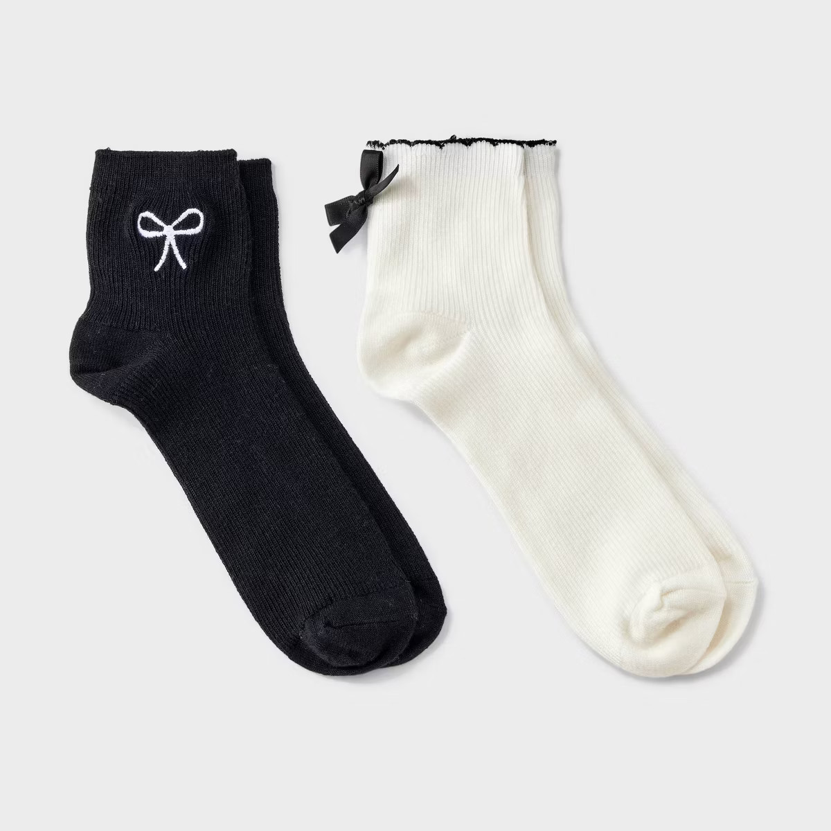 Women's Scallop Edge Bow Ultra Soft Rib-Knit 2pk Ankle Socks - Auden™ Ivory/Black 4-10 | Target