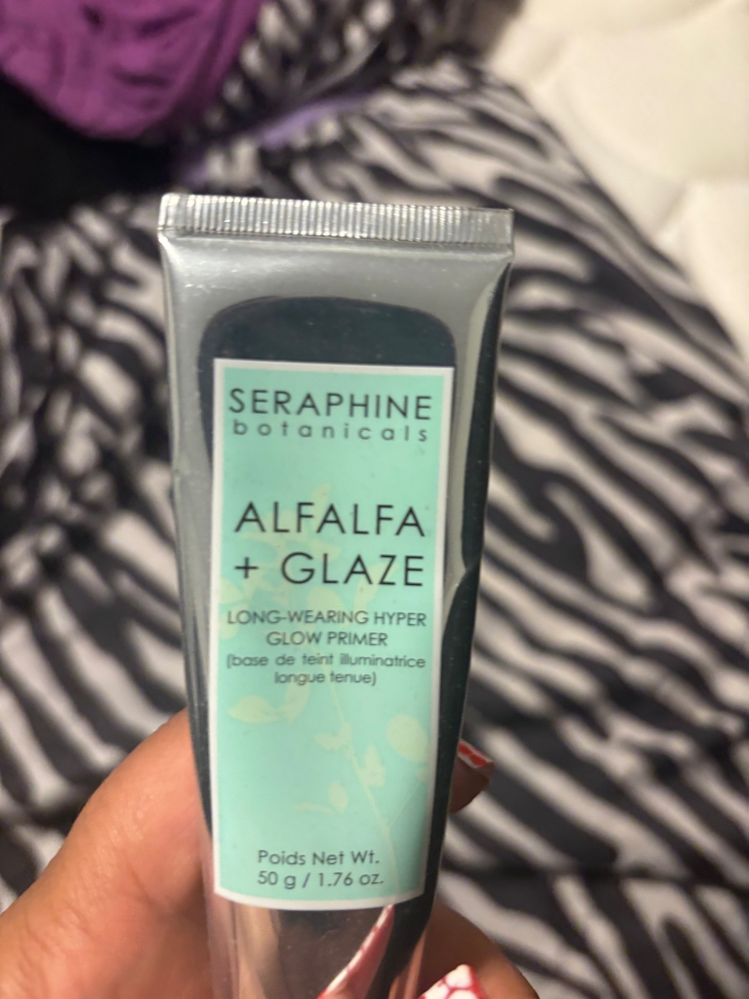 This has became one of my favs outside of ElF for drugstore 