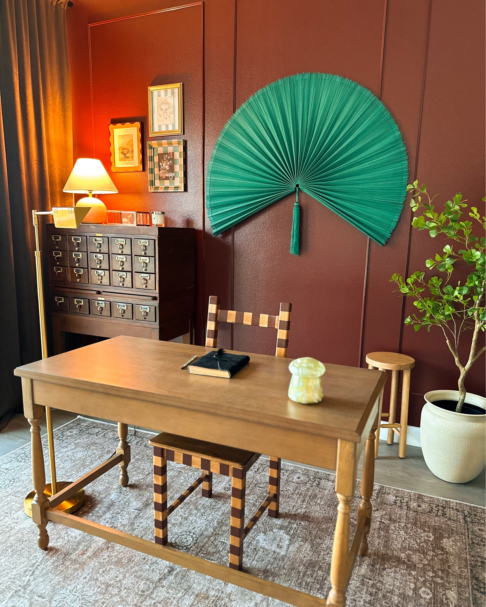 Moody office makeover of my dreams 😍🍷

#LTKhome