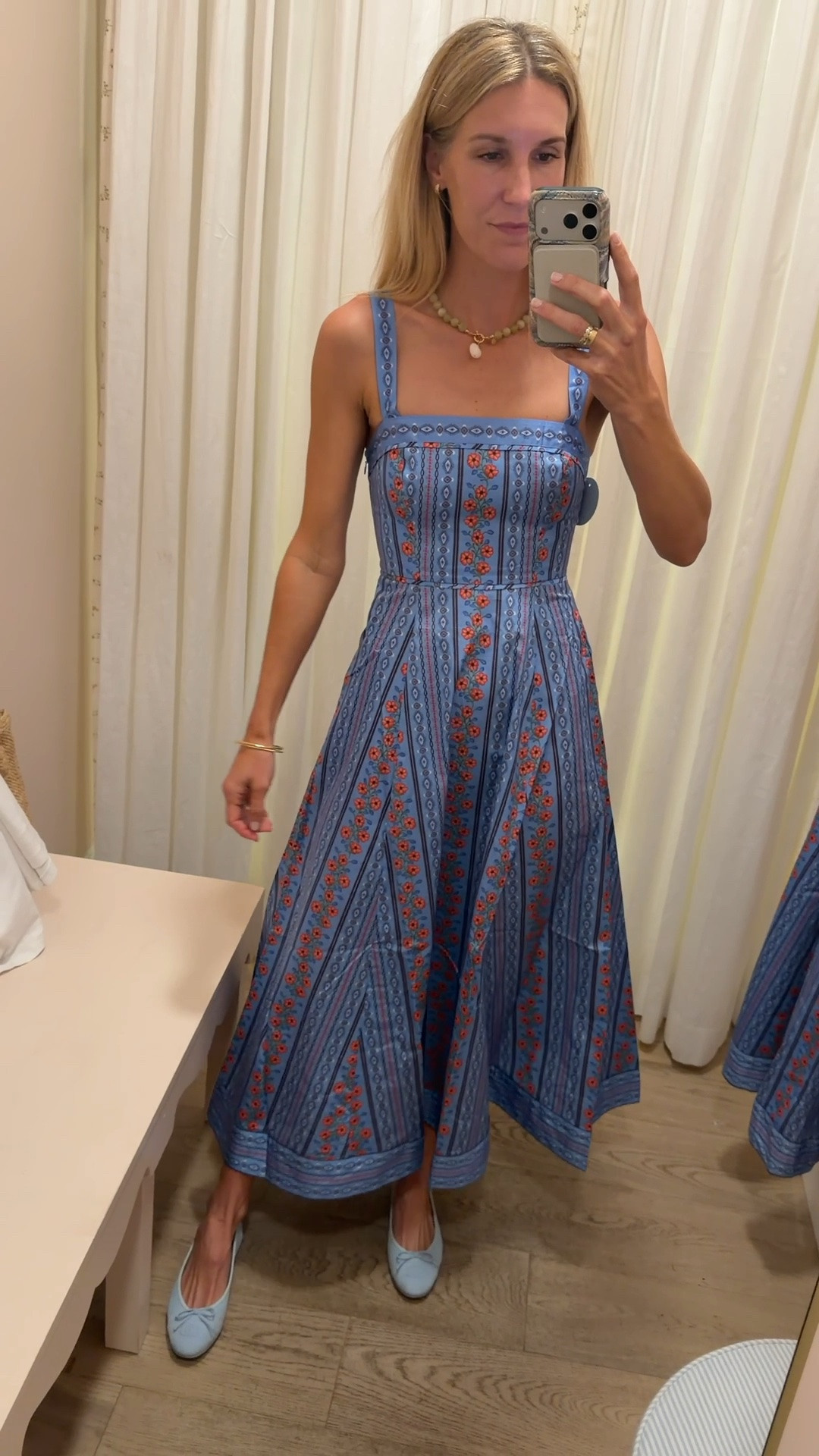 Such a pretty summer dress! Wearing xs — love that the straps are adjustable!