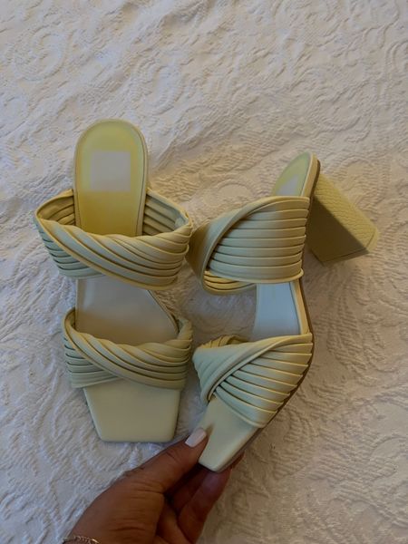 DEAL ALERT 🚨 These limoncello heels are on sale for $28 and available in sizes 6-8 👡

I grabbed my usual size 8s

#LTKfindsunder50 #LTKshoecrush #LTKsalealert