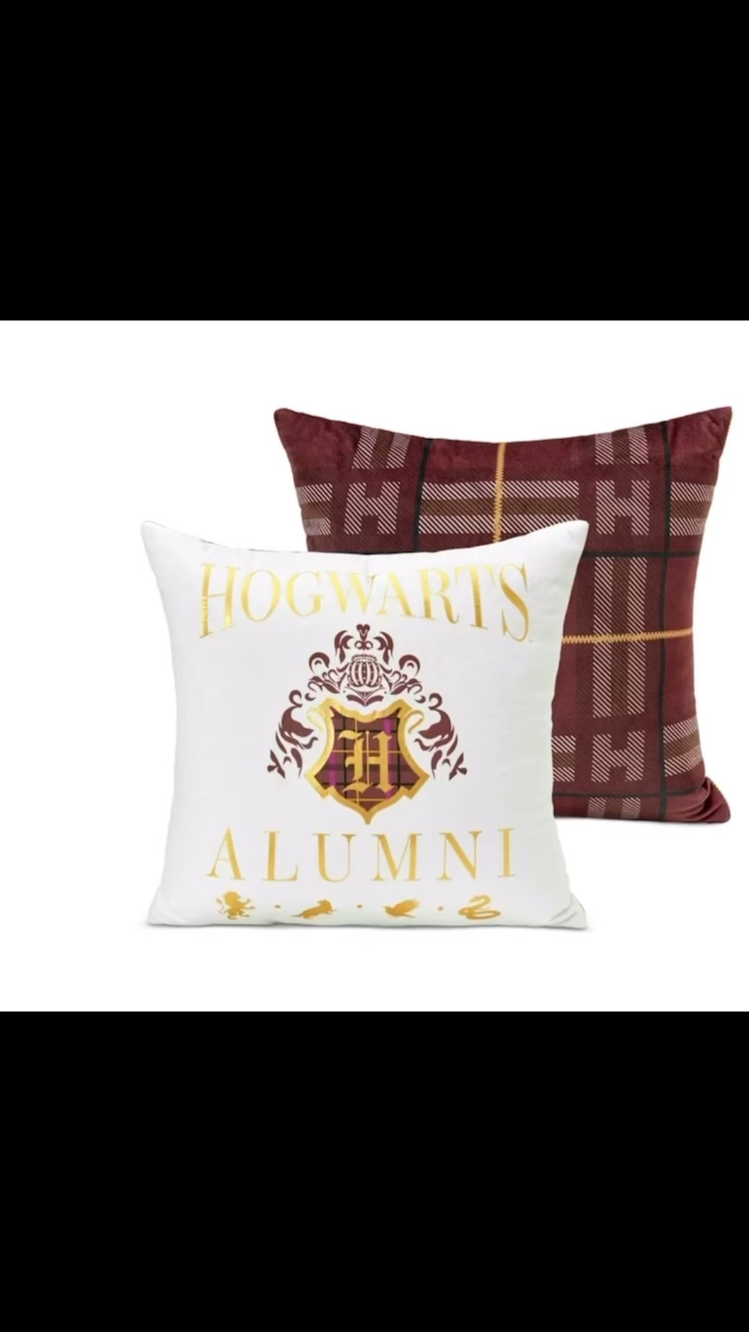 I love the green pillow! 