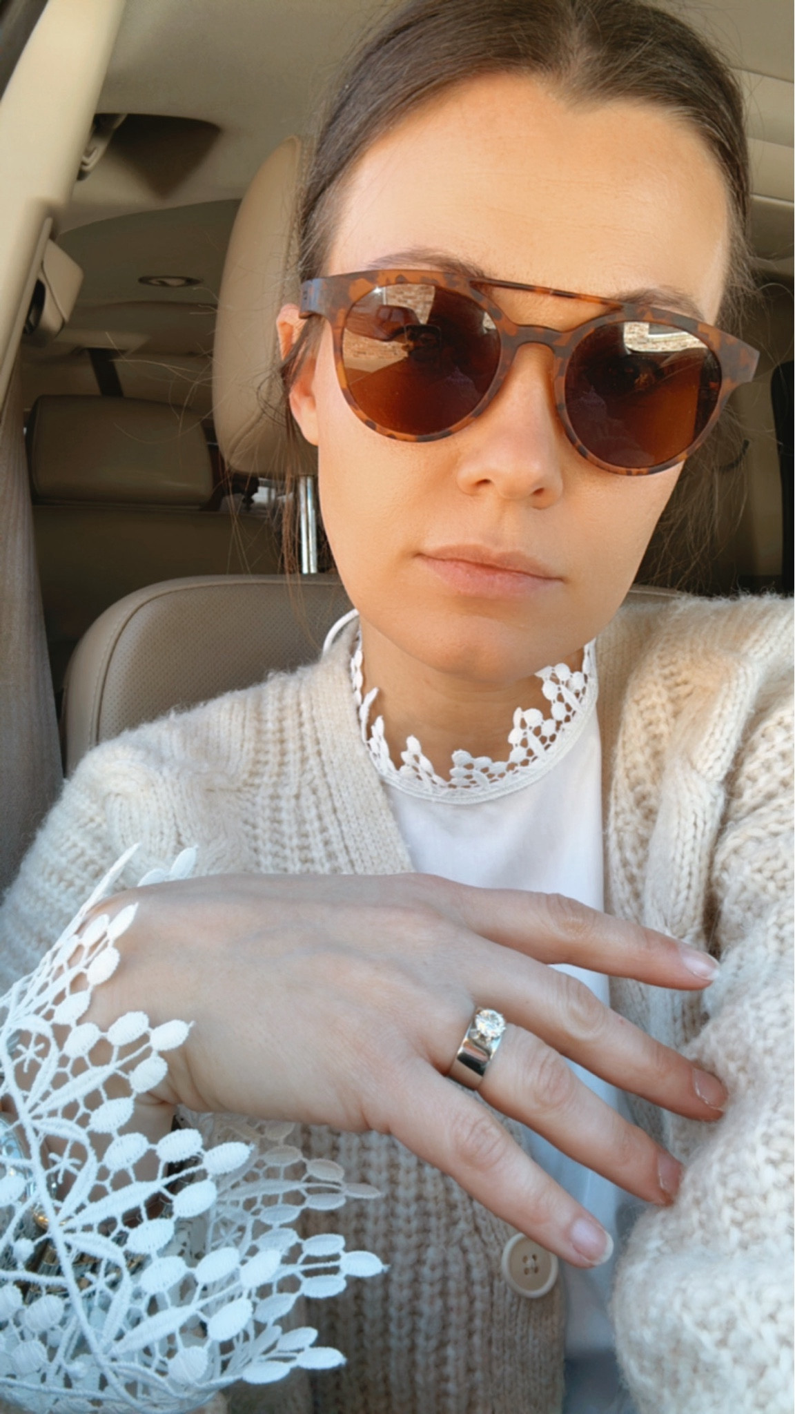 Serial outfit repeater. This top is $8!!!!! 

#LTKstyletip #LTKfindsunder50 #LTKsalealert