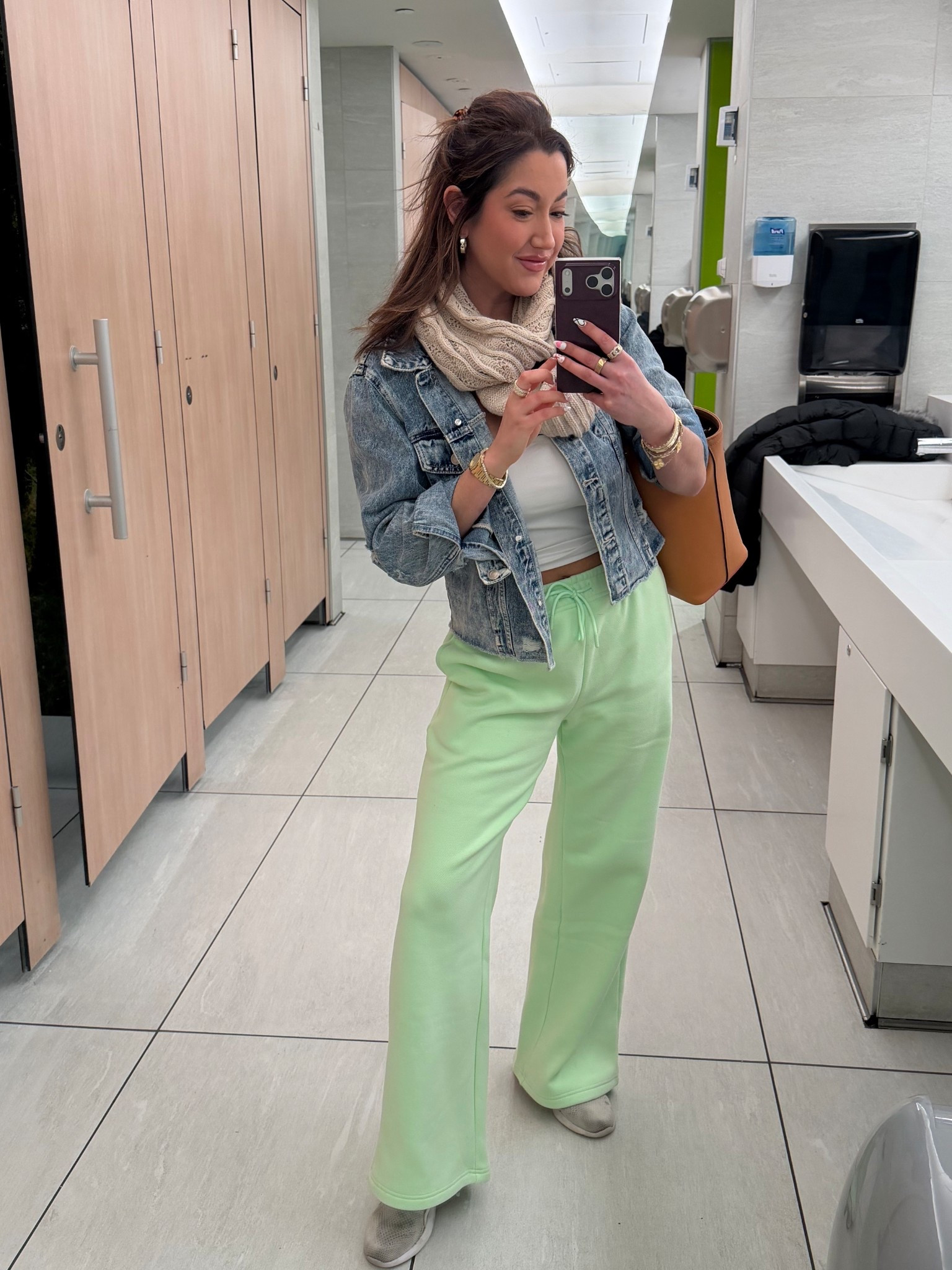 Use code Insider10 for 10% off of Jewelry! 
I’m wearing a size Small Reg in the pants :) 
I have the matching zip up hoodie in a size XS

#LTKSeasonal #LTKTravel #LTKootd