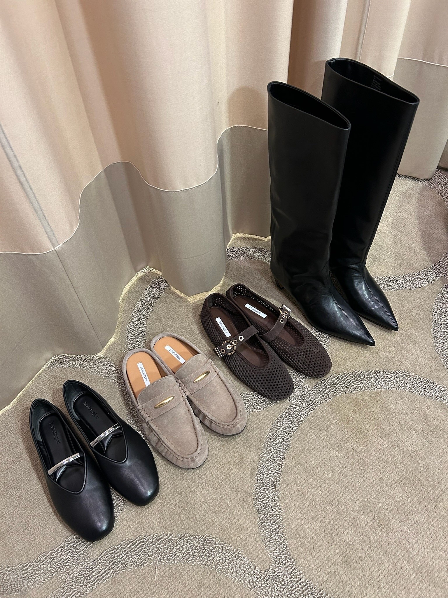 Fall shoes on SALE! 🍂 These designer inspired leather boots are under $200!! I always size up 1/2 size in boots. And the suede mules pair well with almost every outfit 😍 

nordstrom fall sale, fall boots, sale alert, black knee high boots, chocolate brown boots, suede boots, ballet flats, mesh flats

#LTKSeasonal #LTKSaleAlert