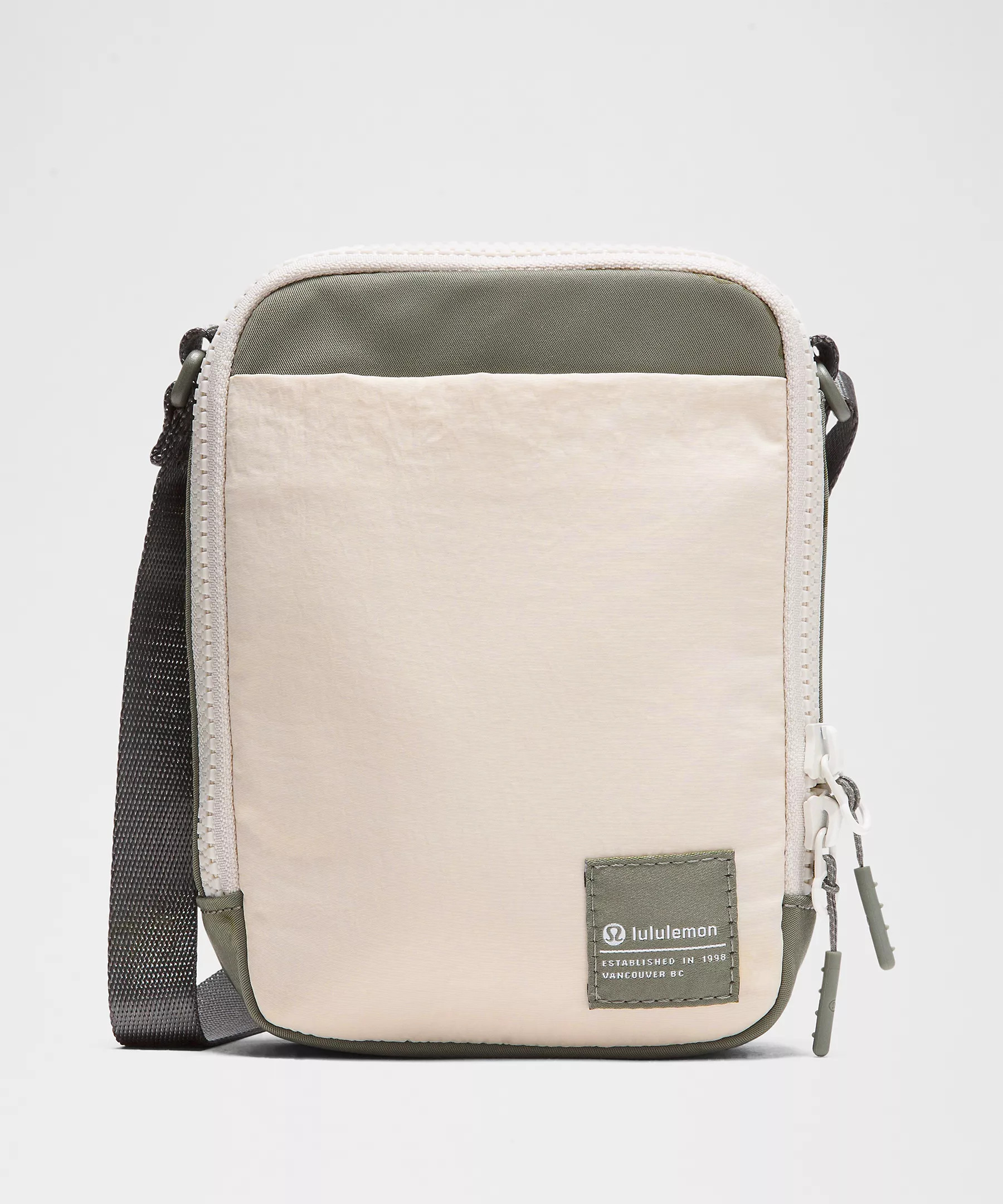 Easy Access Crossbody Bag 1.5L | Unisex Bags,Purses,Wallets | lululemon | Lululemon (US)