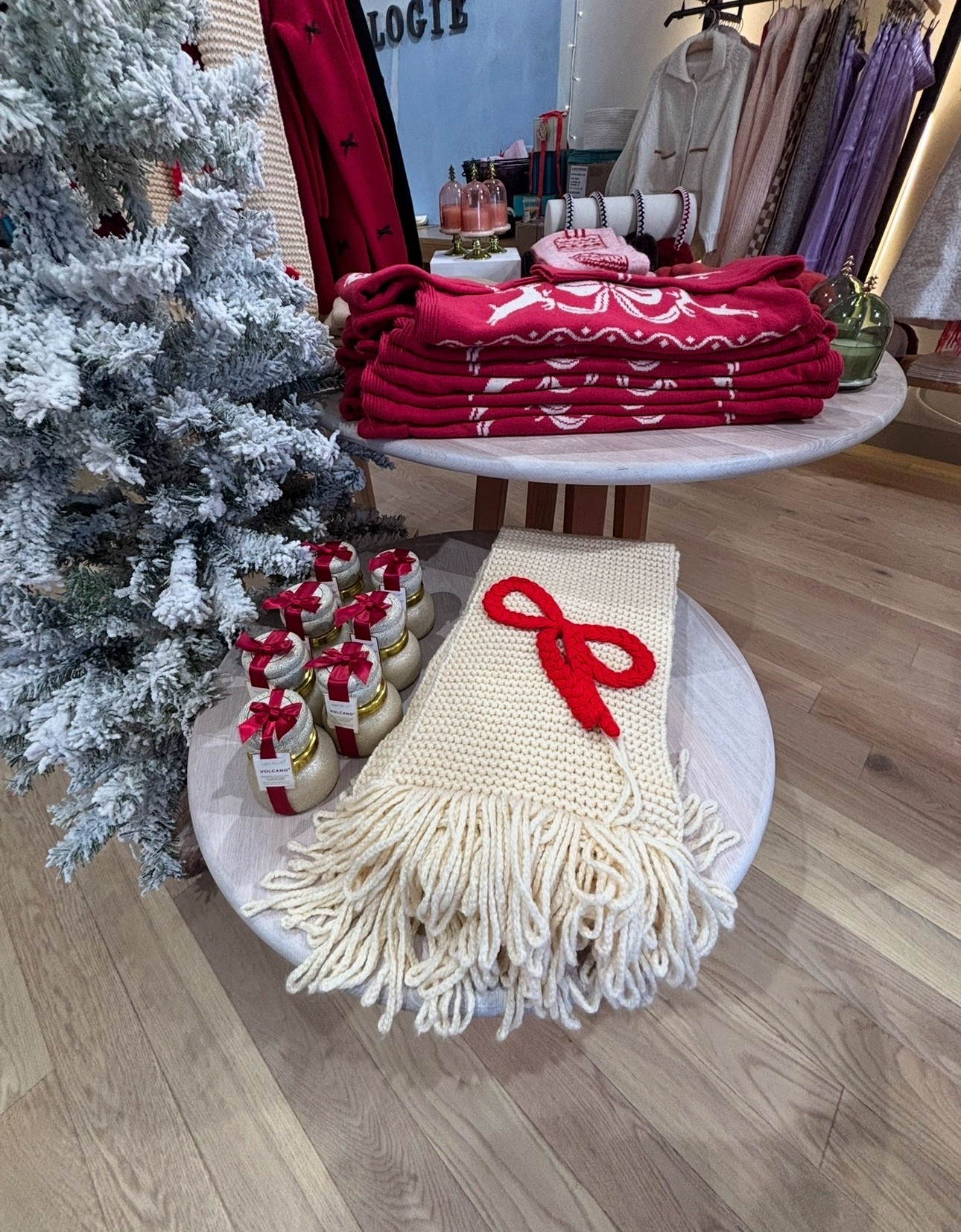 Chunky bow detail scarf on sale!
Holiday red reindeer sweater on sale!


#LTKSaleAlert #LTKHoliday #LTKGiftGuide