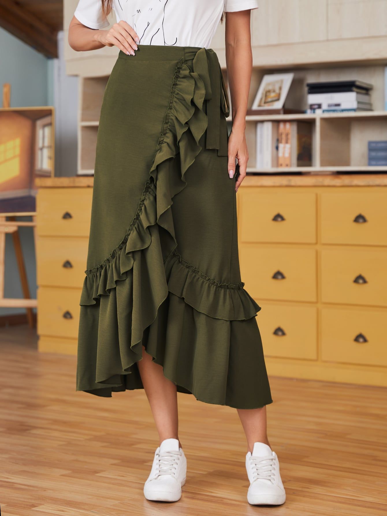 SHEIN Tie Side Ruffle Trim Skirt | SHEIN
