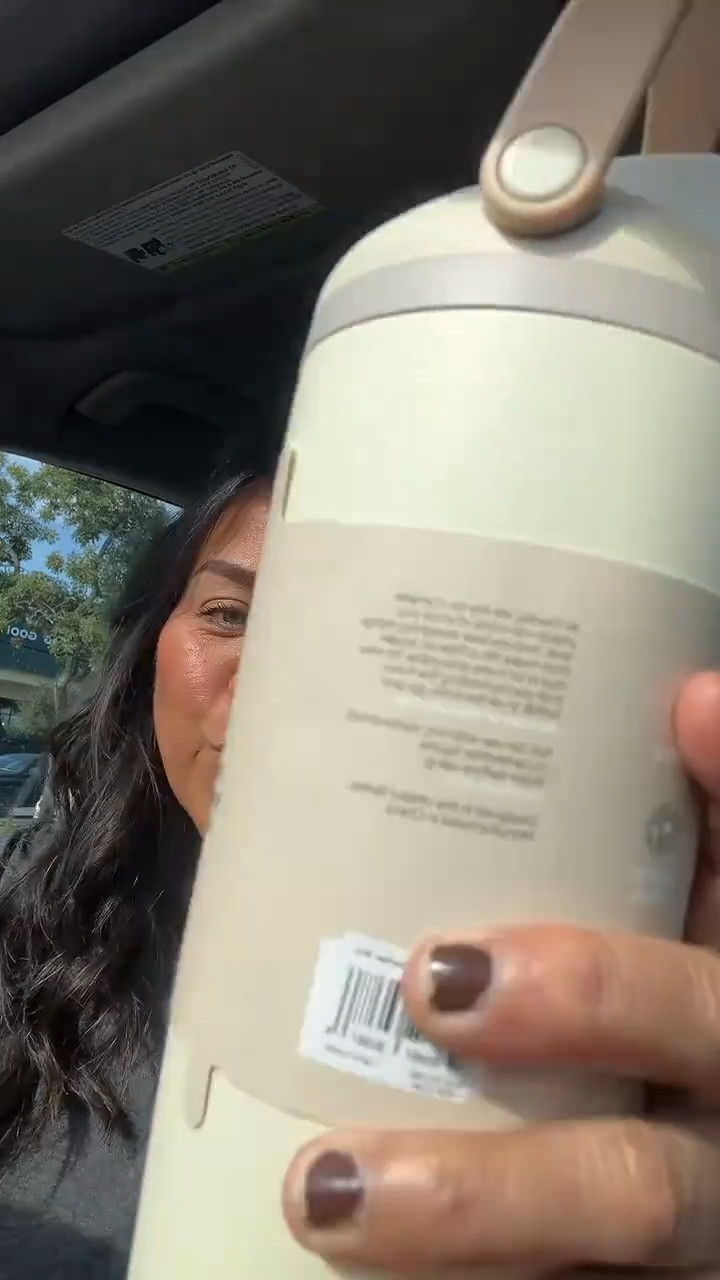 The trending owala cup! Now you can drink your water in style!

#LTKfitnessgoals #LTKFindsUnder50 #LTKActive