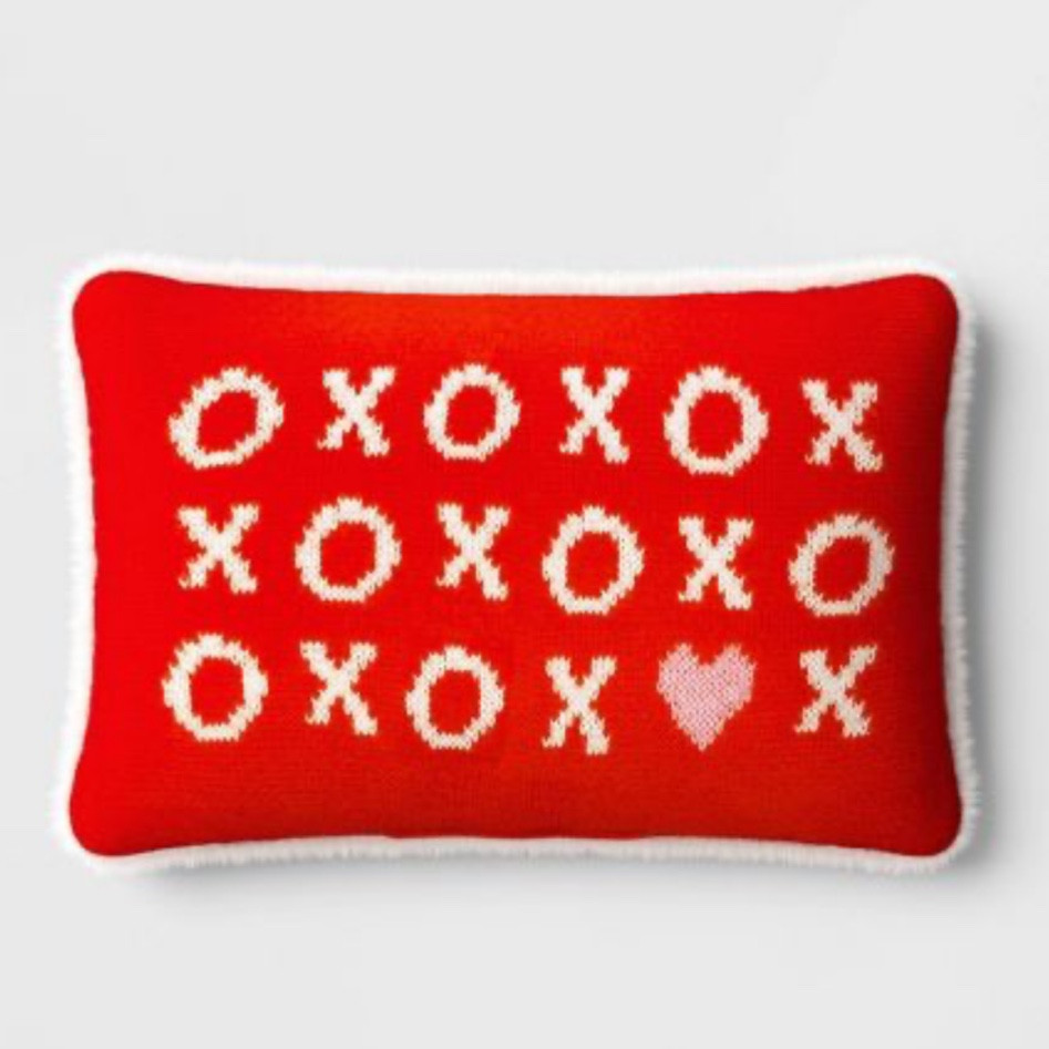Valentine’s Day decor 

#LTKfindsunder50 #LTKstyletip #LTKparties