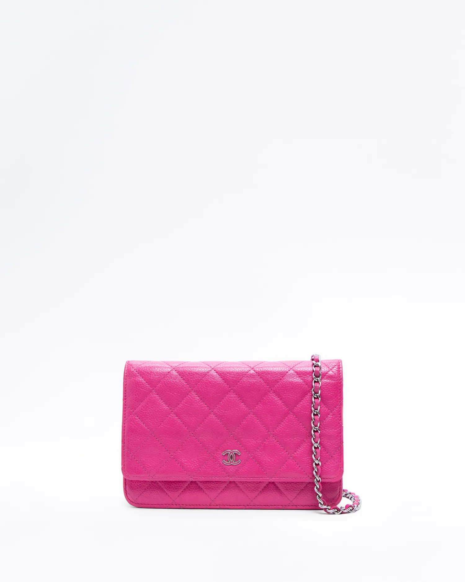 Caviar Quilted Wallet on a Chain | Vivrelle