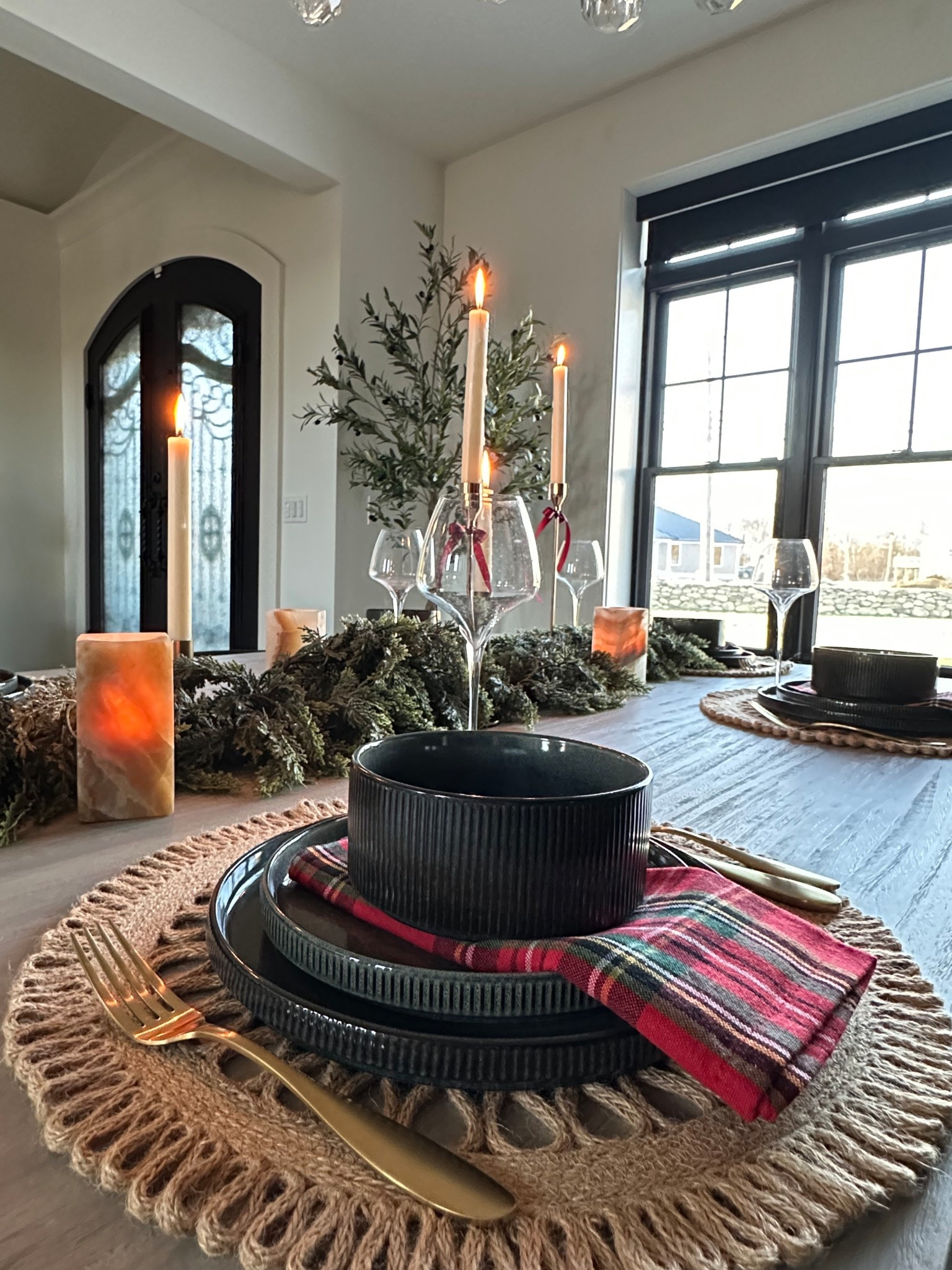 Dinnerware that doesn’t break the back and is so pretty! 

#LTKHome #LTKGiftGuide #LTKHoliday