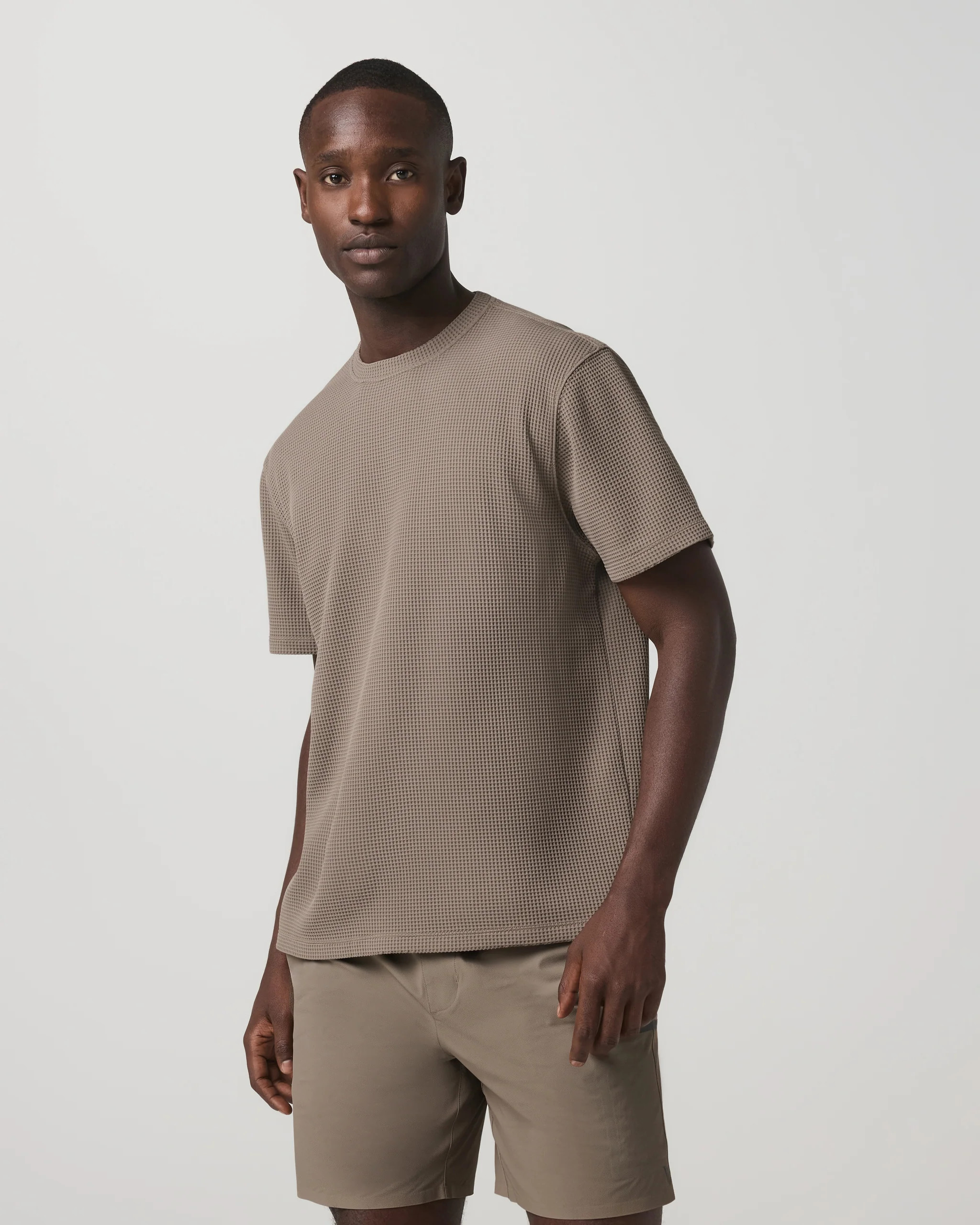 Short Sleeve Lightweight Tech Waffle Tee - Relaxed Fit \u2013 Bark \u2013 Vuori | Vuori Clothing (US & Canada)