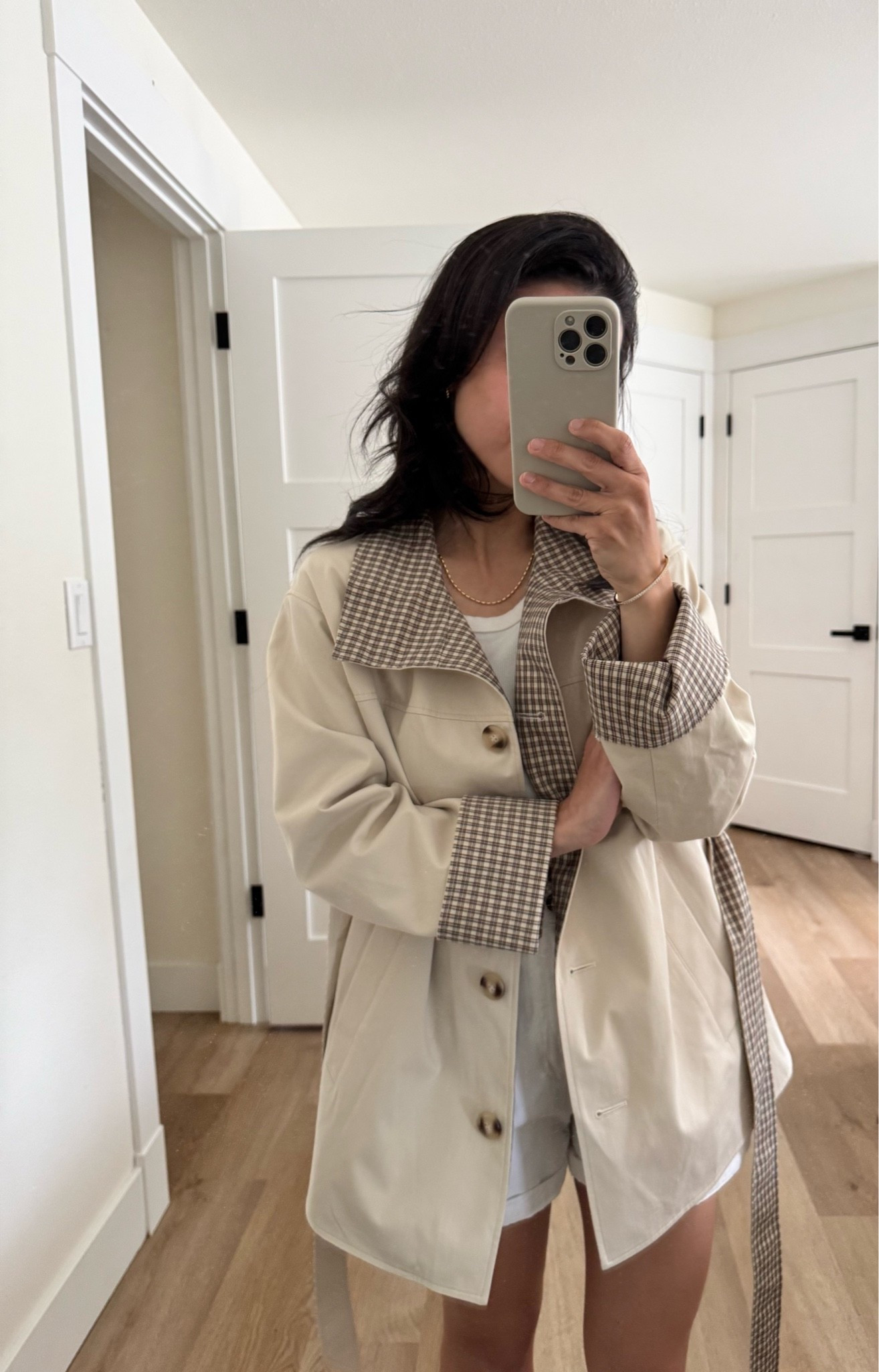 This cotton trench is a petite dream!! I love the check pattern and this is super special because it’s a designer piece but a wearable designer piece. It has a self tie belt with a beautiful a line fit and flare silhouette. 🤍 

#fabrique #fabriquedesigners #Fabs #ad 

Code: ToElana10 for 10%off 
$20 off $300 on bags: ToElana20