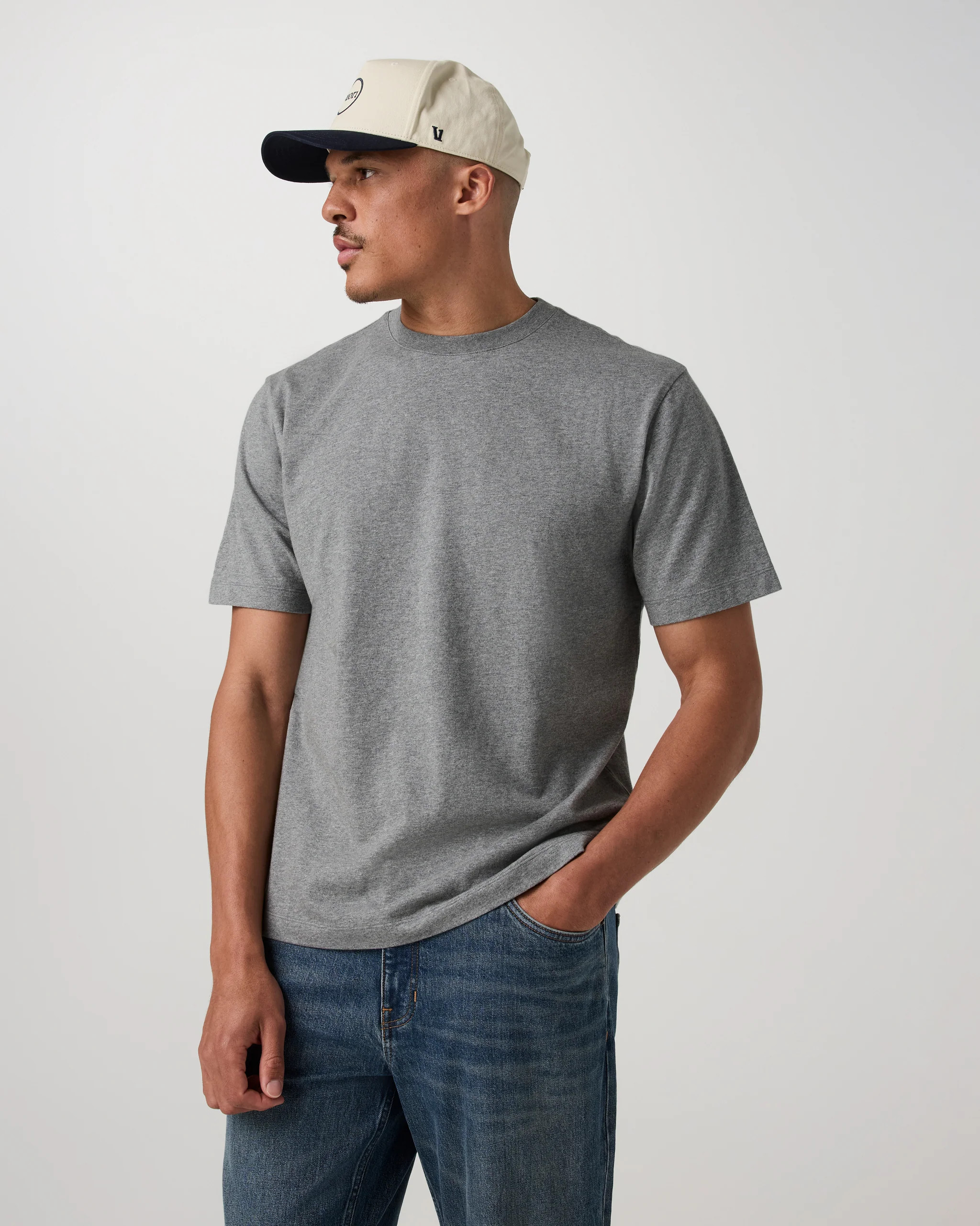 Short Sleeve Vuori Heavyweight Cotton T-Shirt - Relaxed Fit | Grey Heather | Medium | Vuori Clothing (US & Canada)