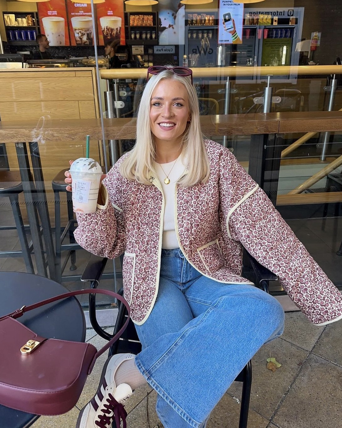 Welcome back sunshine ☀️💕

Floral jacket, burgundy, autumn outfit, fall outfit, autumn fashion, free people, H&M