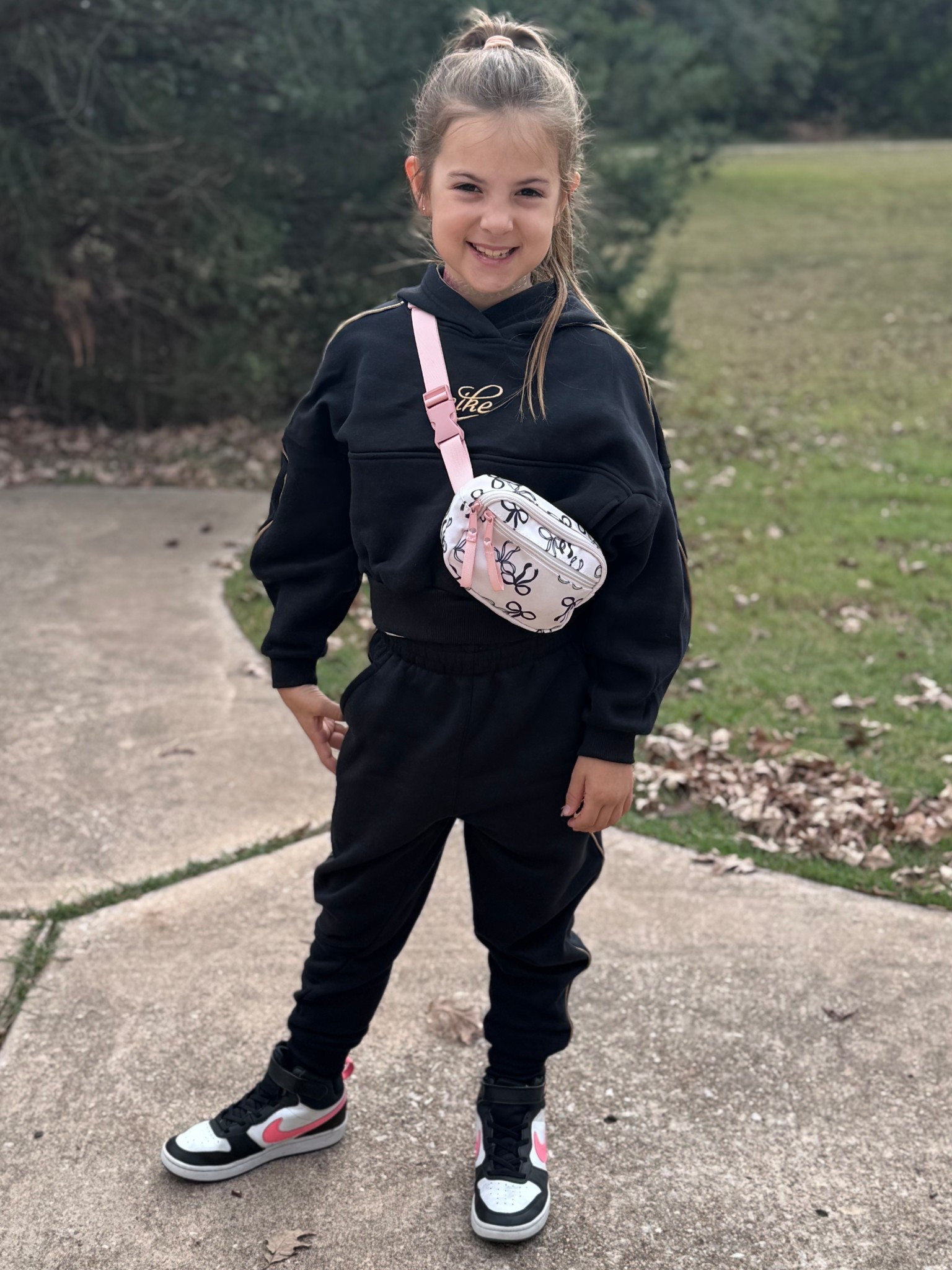 Brb trying to find this outfit in my size 😍😍

Nike set // girls activewear // girls active set // kohls finds 

#LTKKids #LTKCyberWeek