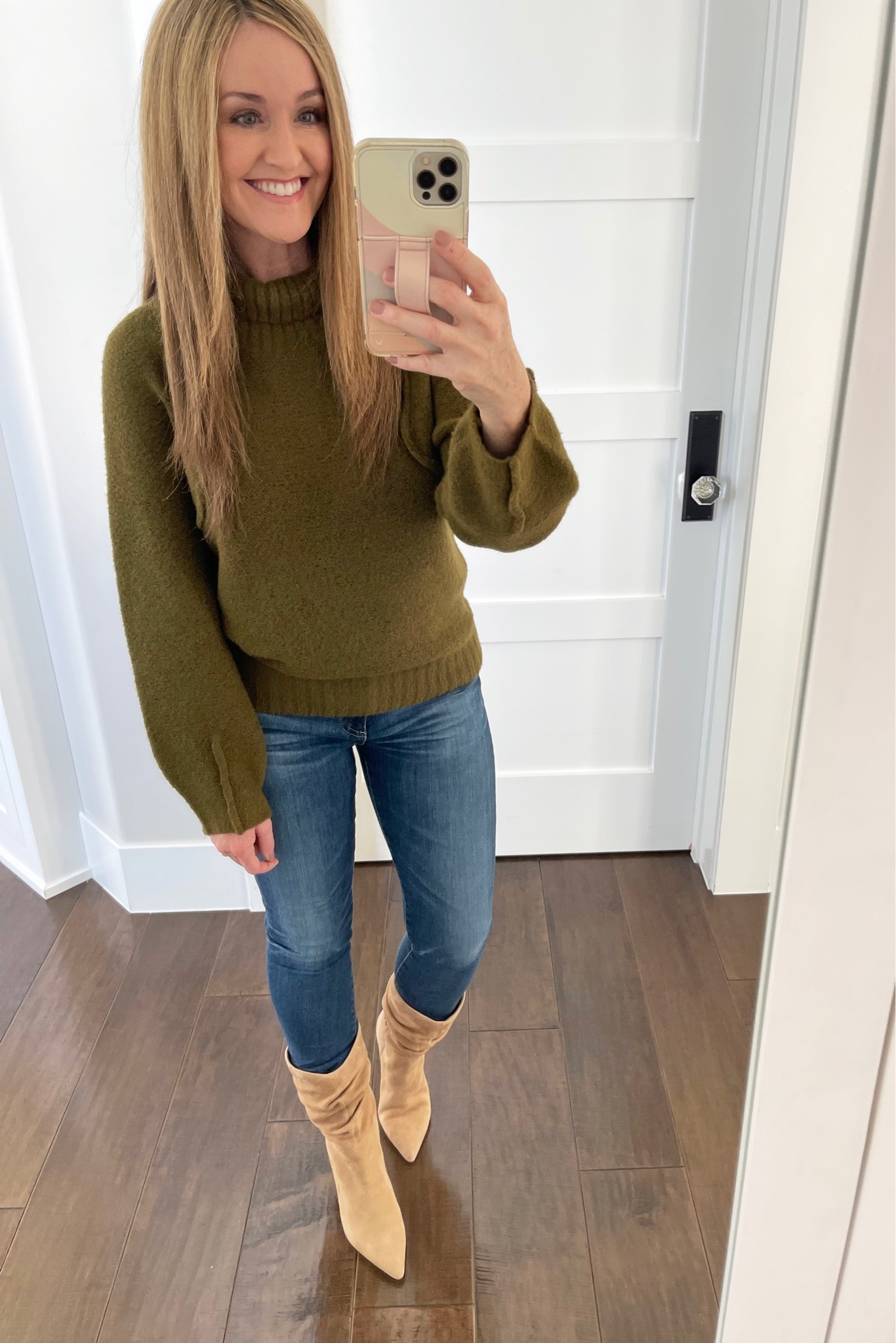 Fall fashion 
Olive green sweater 
Boots 
Jeans 

#LTKstyletip #LTKSeasonal
