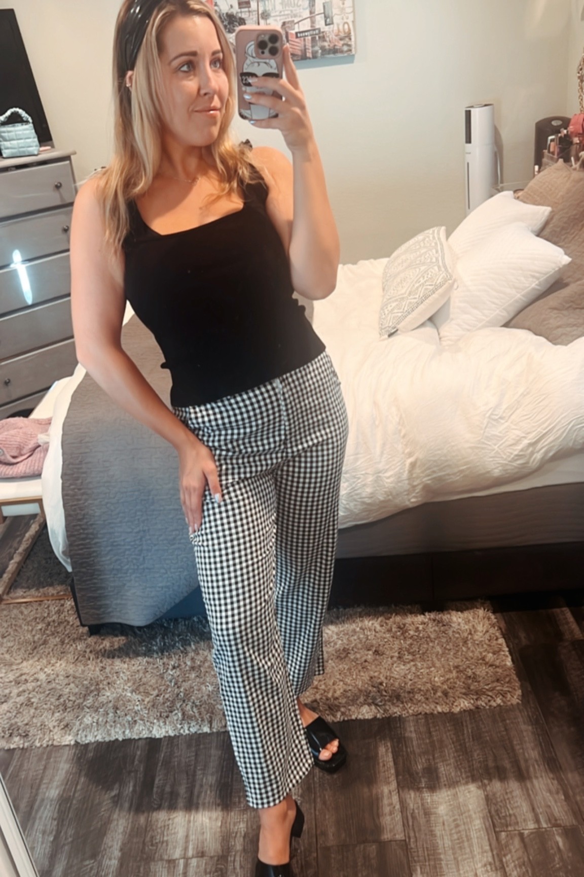 Work outfit
Workwear

Gingham pants 

#LTKtravel #LTKworkwear #LTKcurves